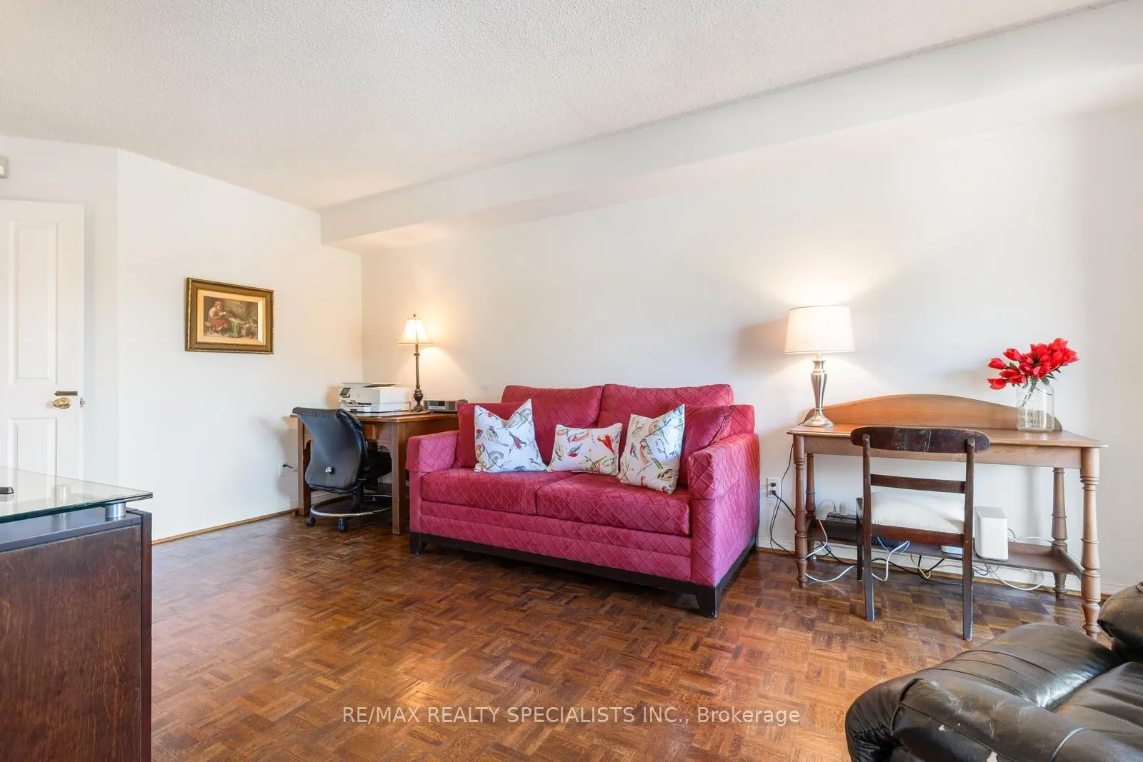 1800 The Collegeway, #204
