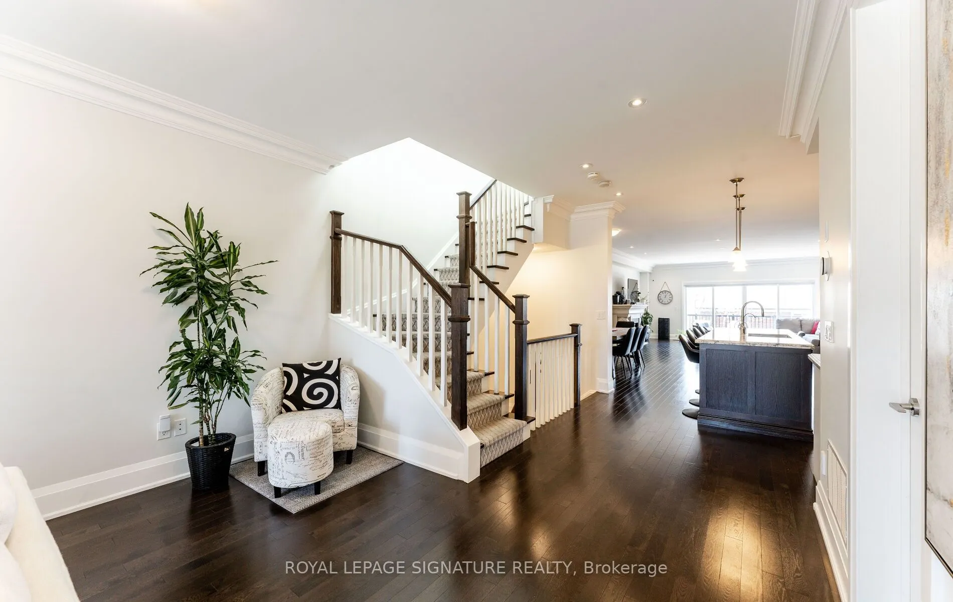 56 Twenty Sixth Street E