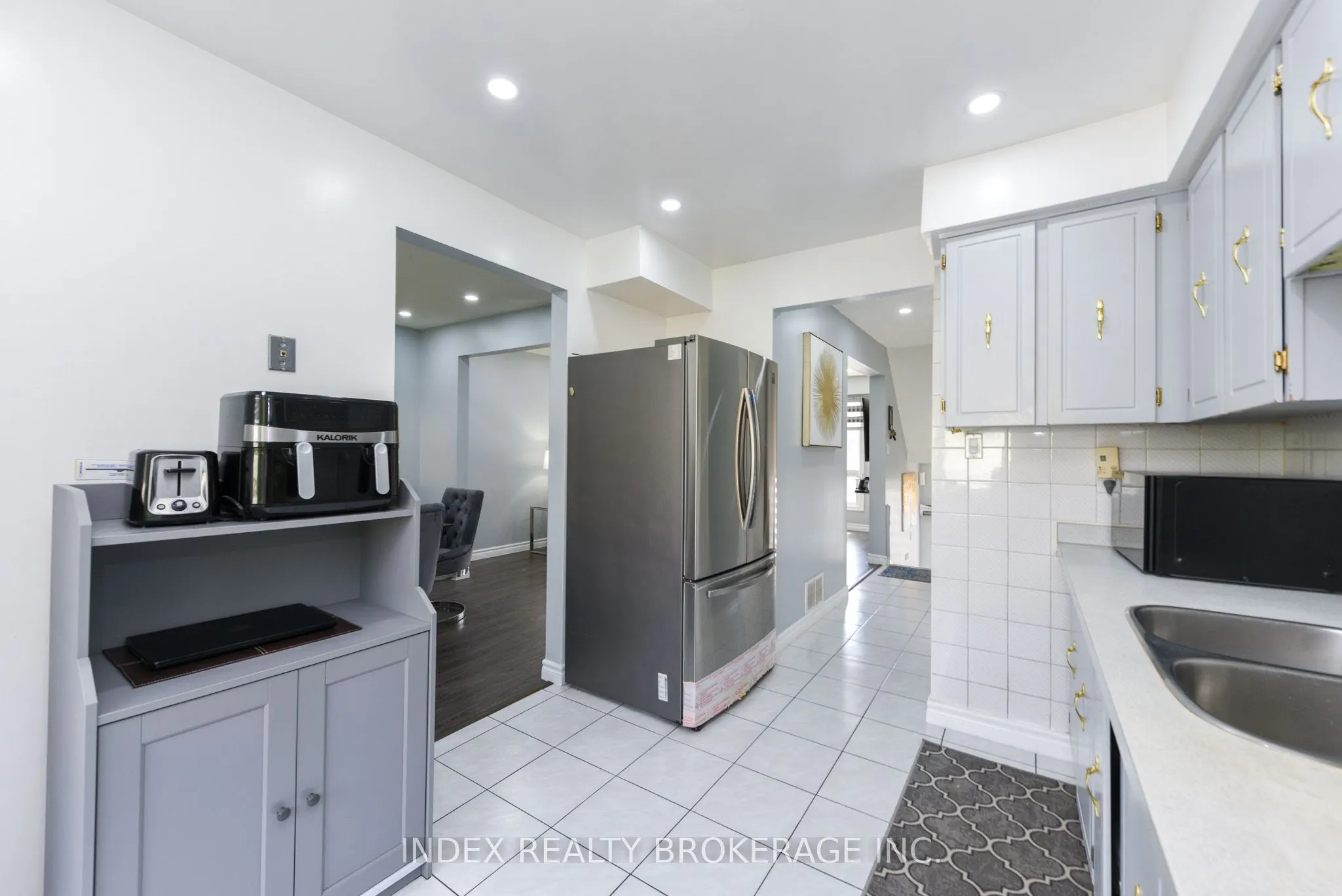 7475 Goreway Drive, #50