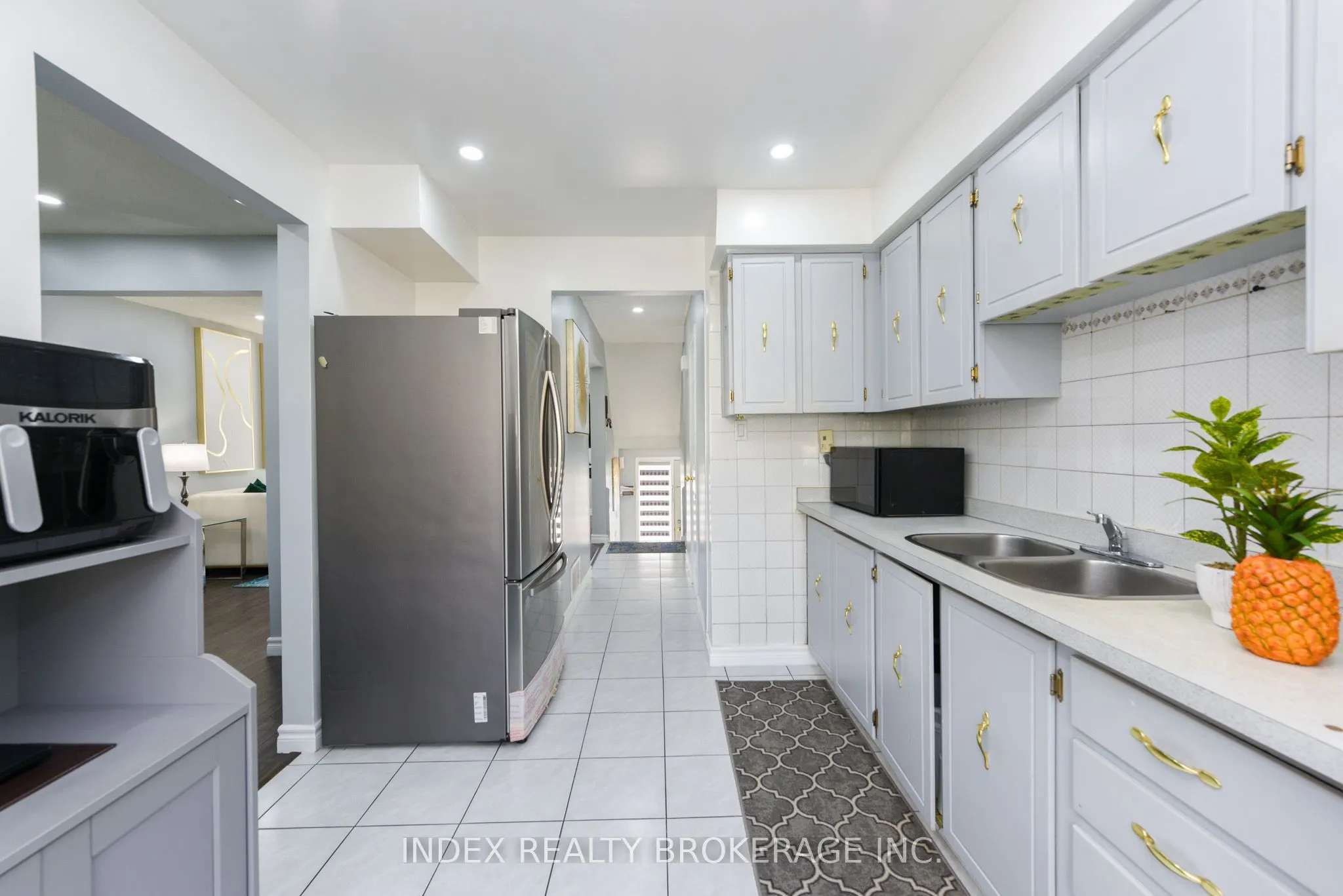 7475 Goreway Drive, #50