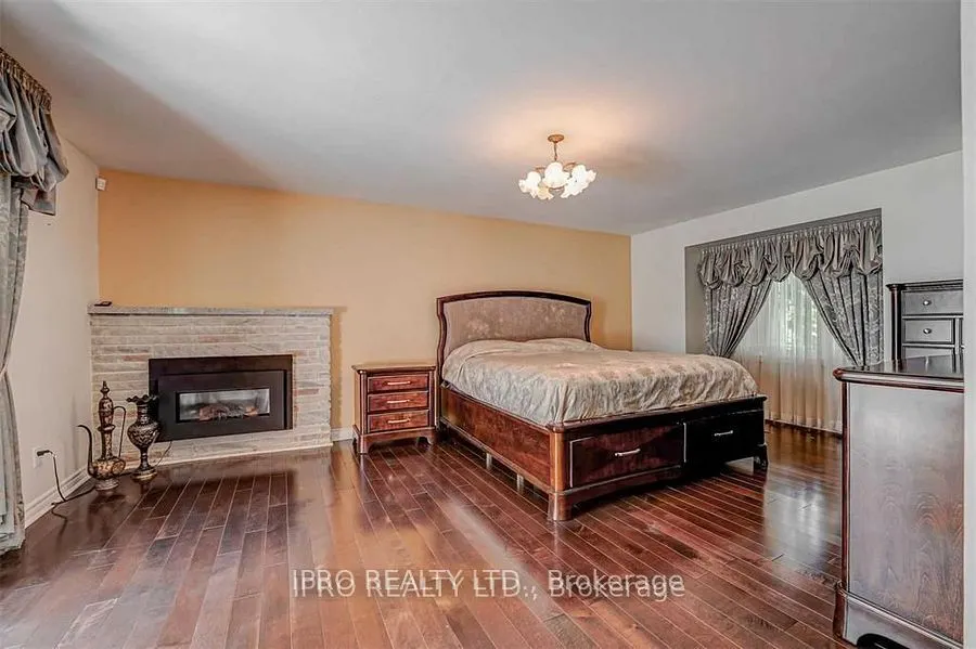 4326 Bridlepath Trail