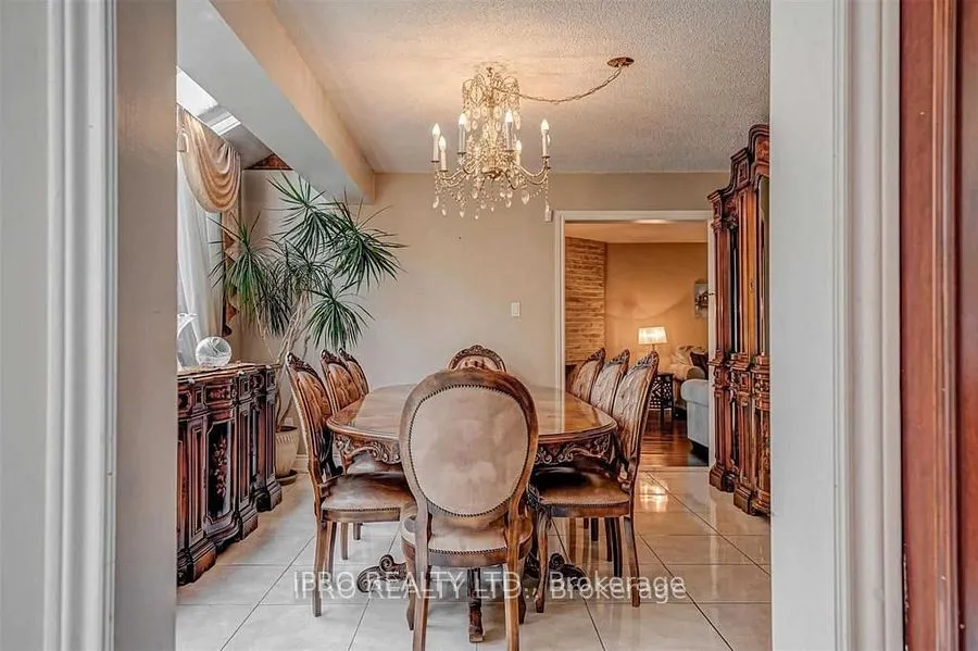 4326 Bridlepath Trail