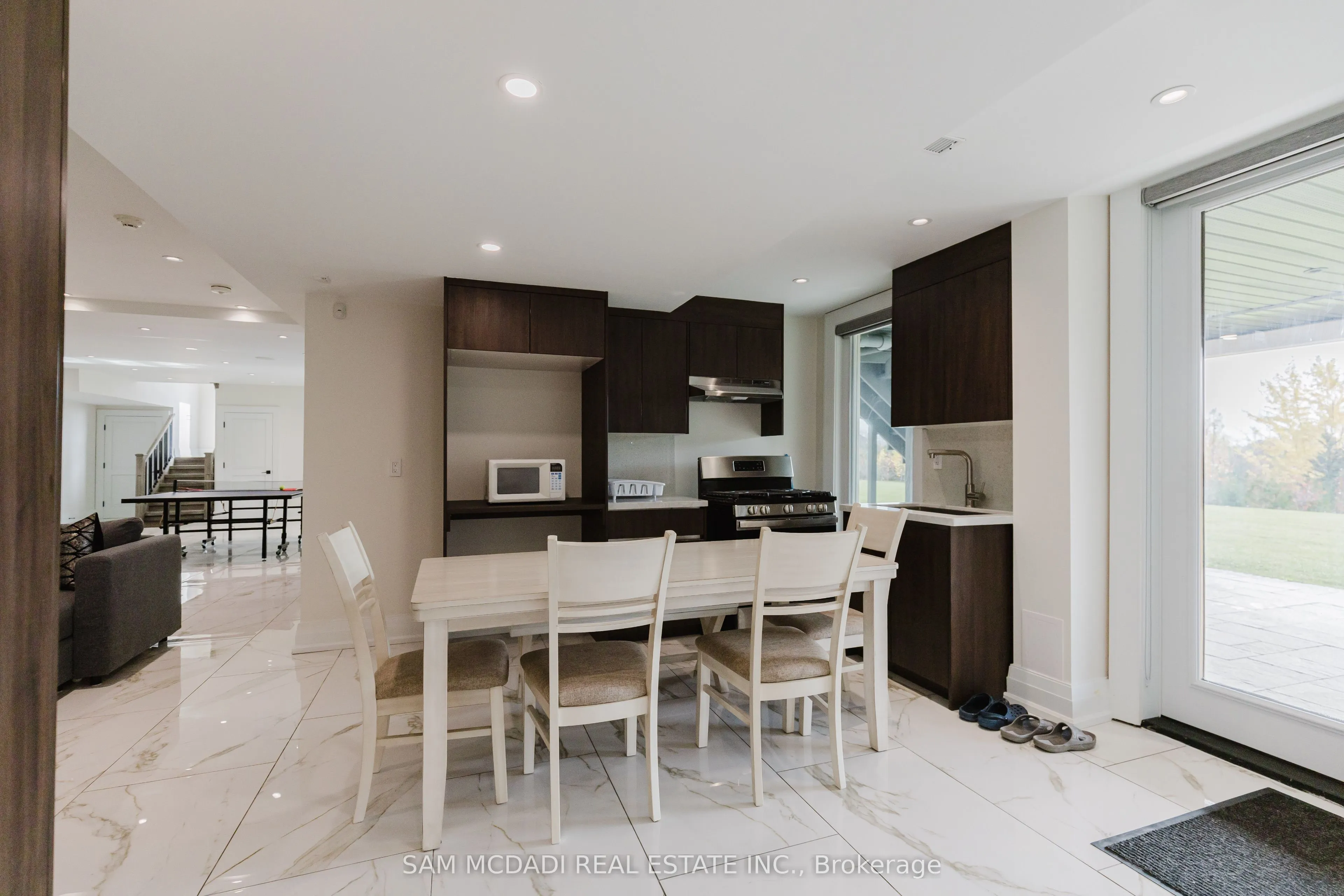 4 Saint Lukes Court