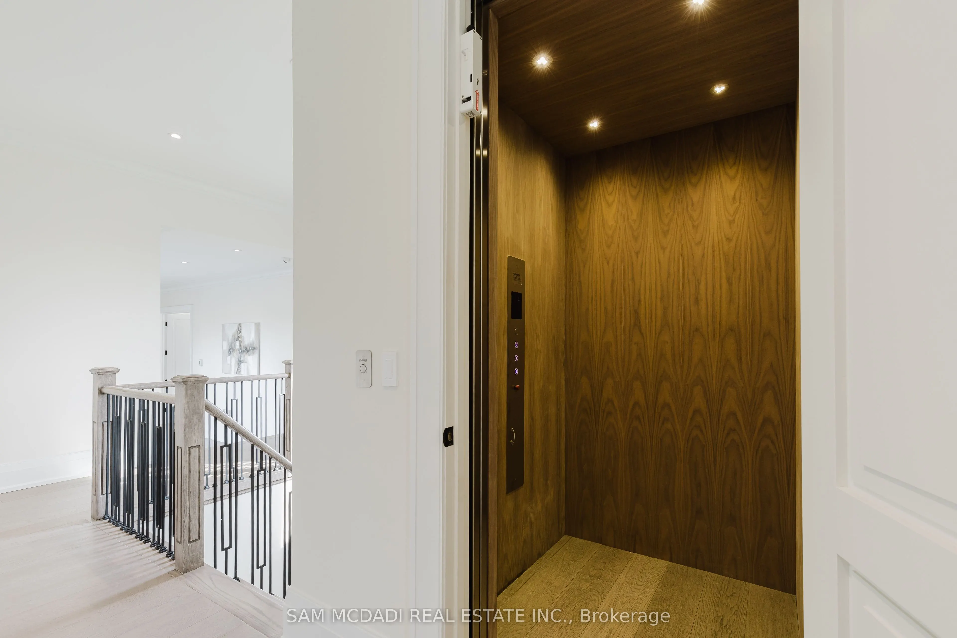 4 Saint Lukes Court