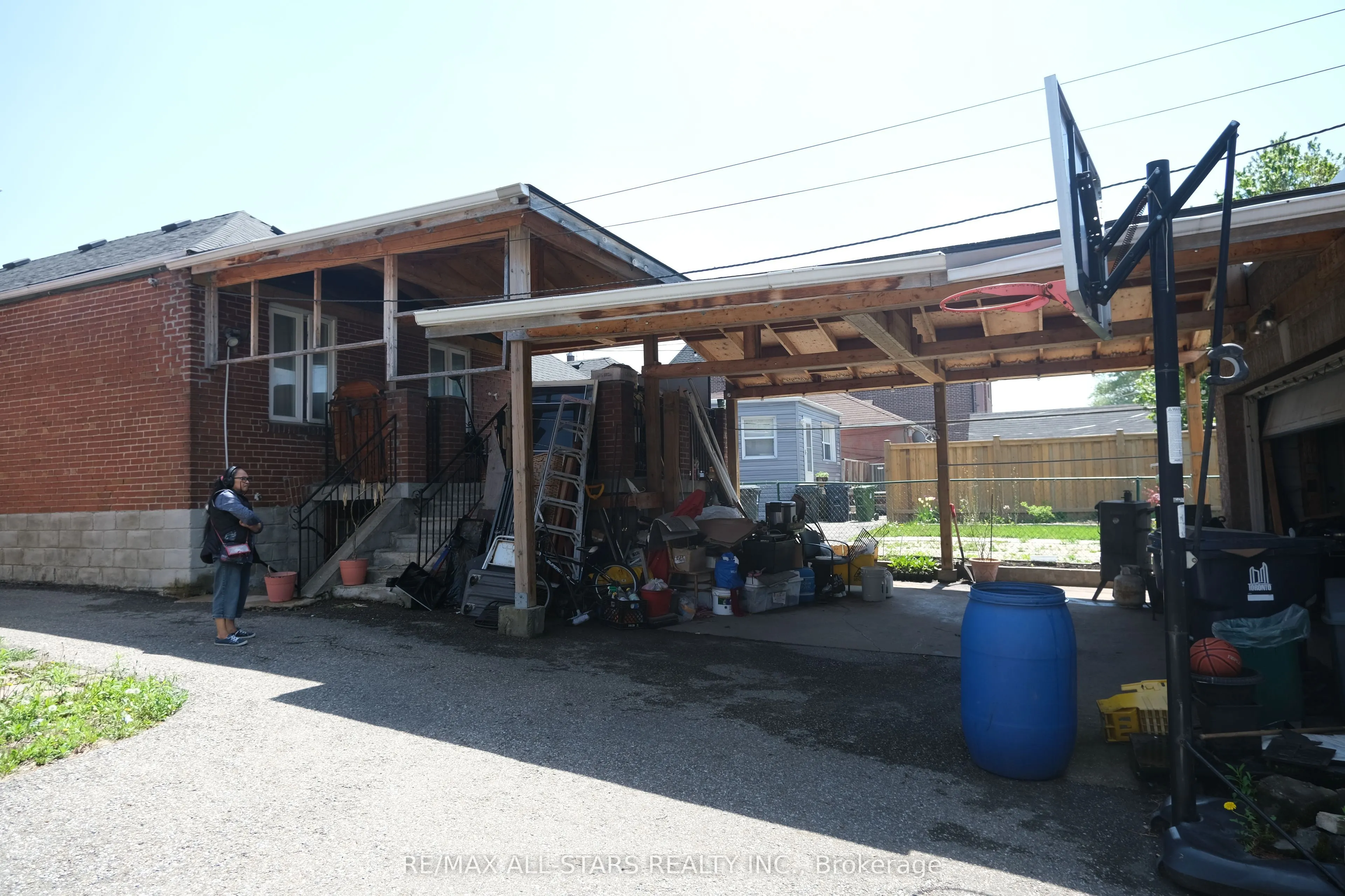 626 Caledonia Road