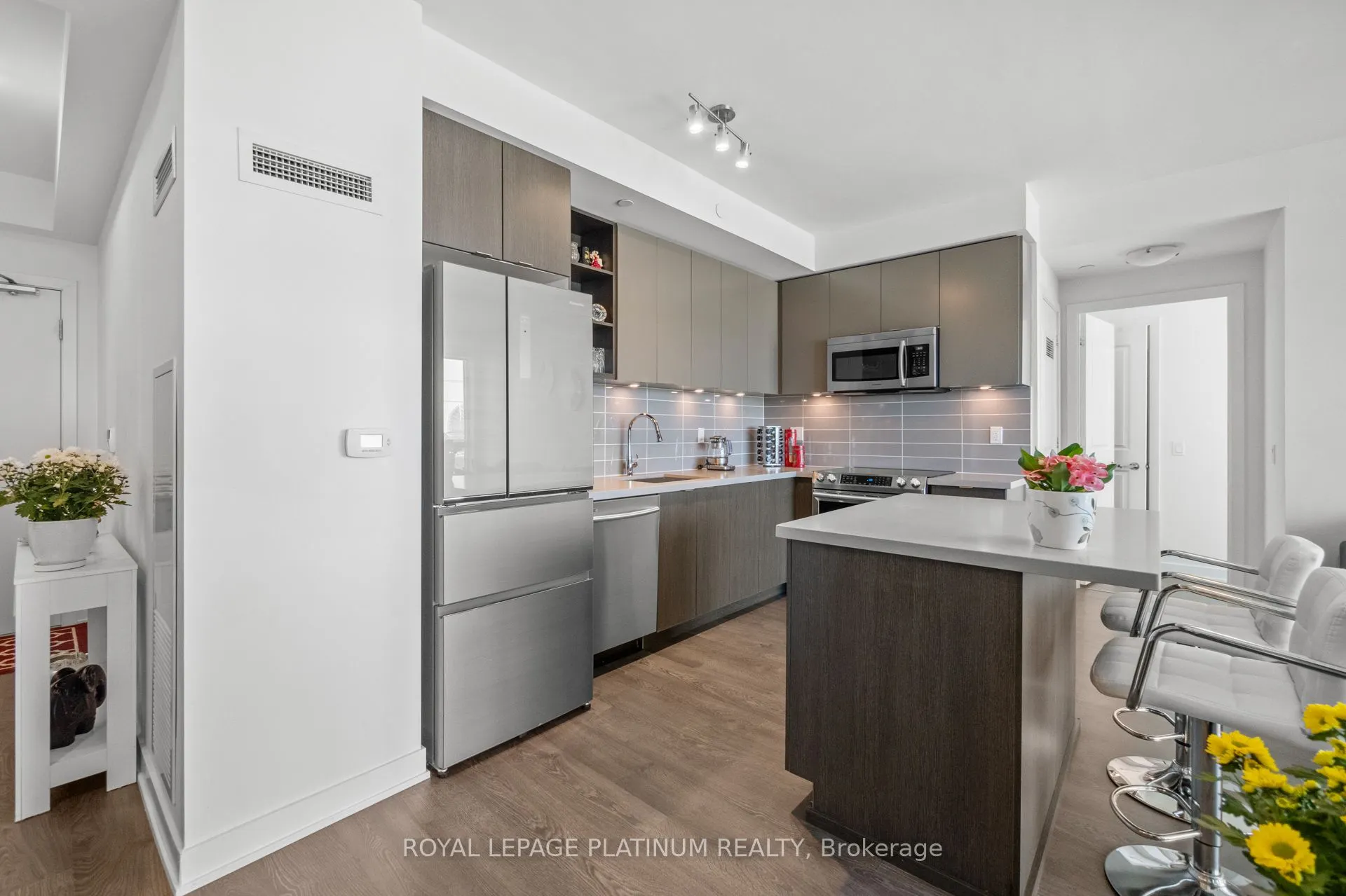 4699 Glen Erin Drive, #409