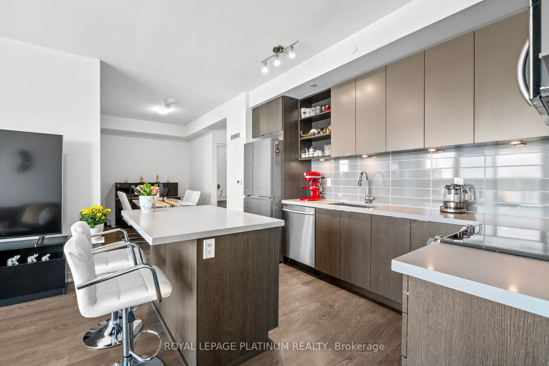 4699 Glen Erin Drive, #409