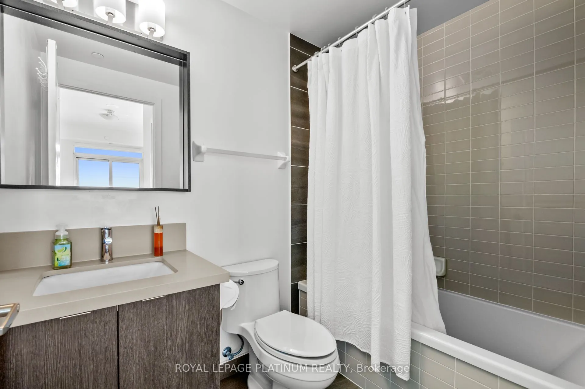 4699 Glen Erin Drive, #409