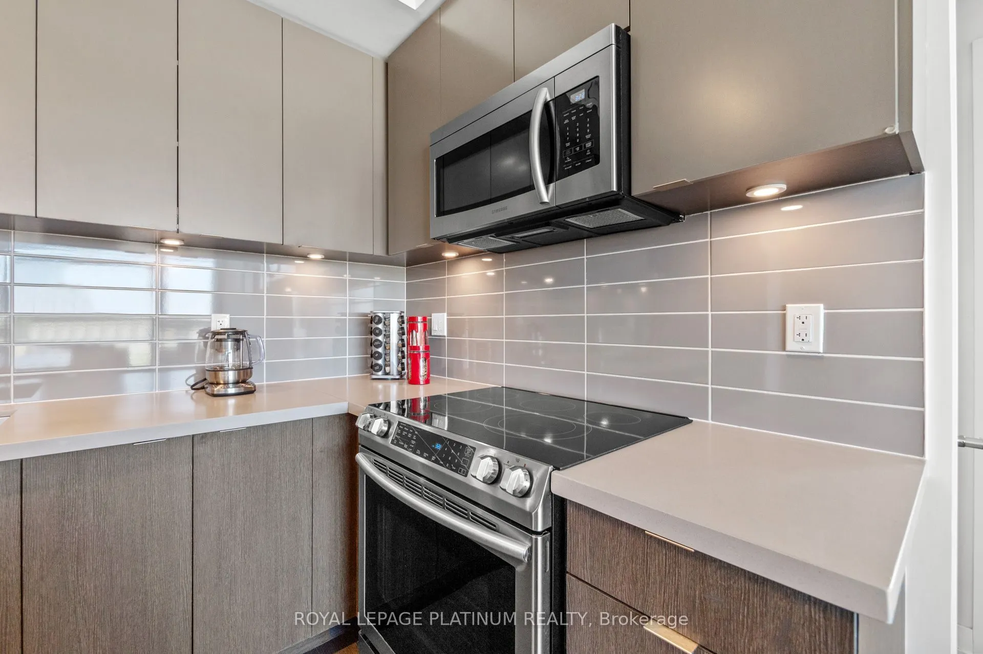 4699 Glen Erin Drive, #409
