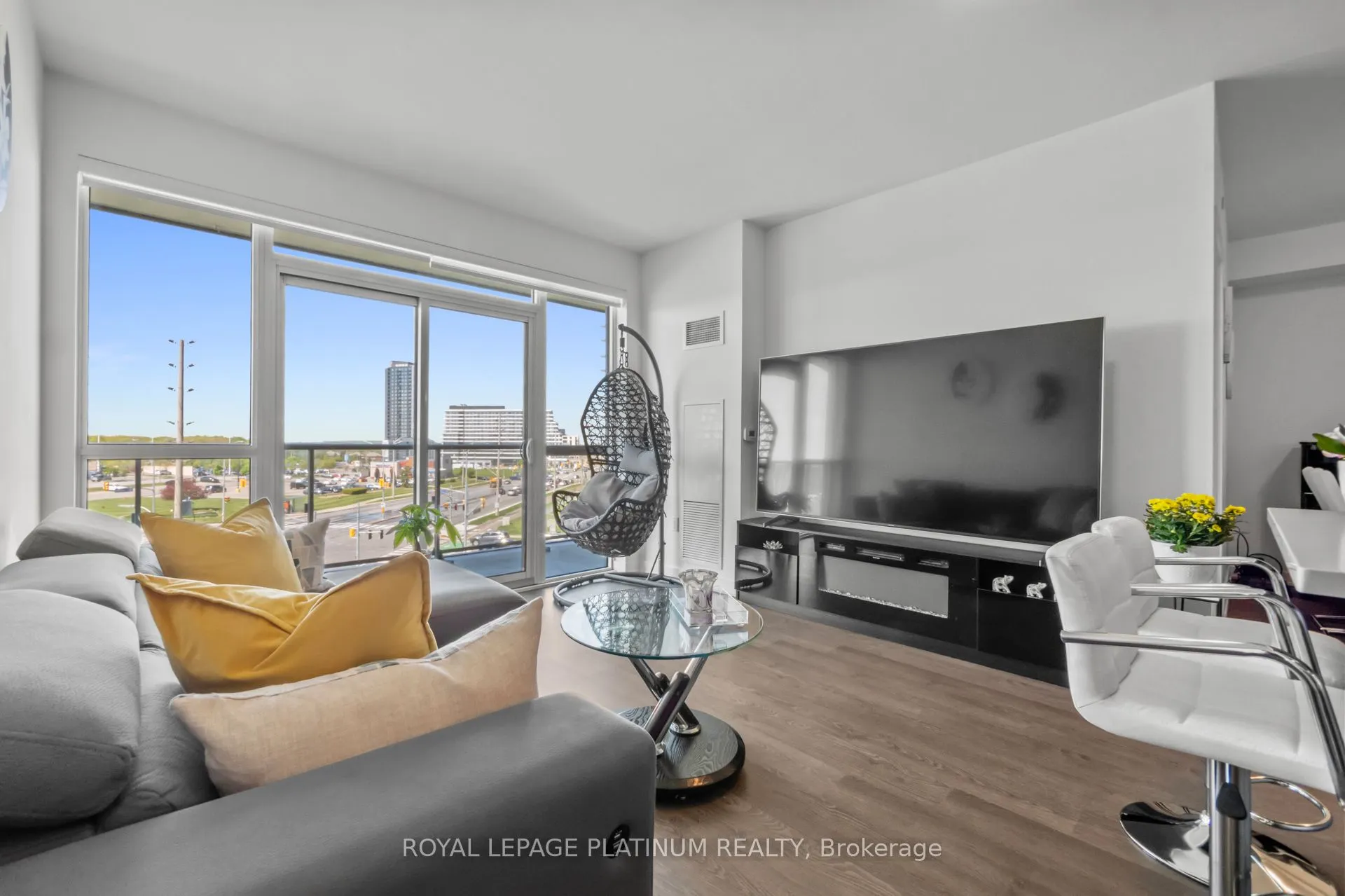 4699 Glen Erin Drive, #409