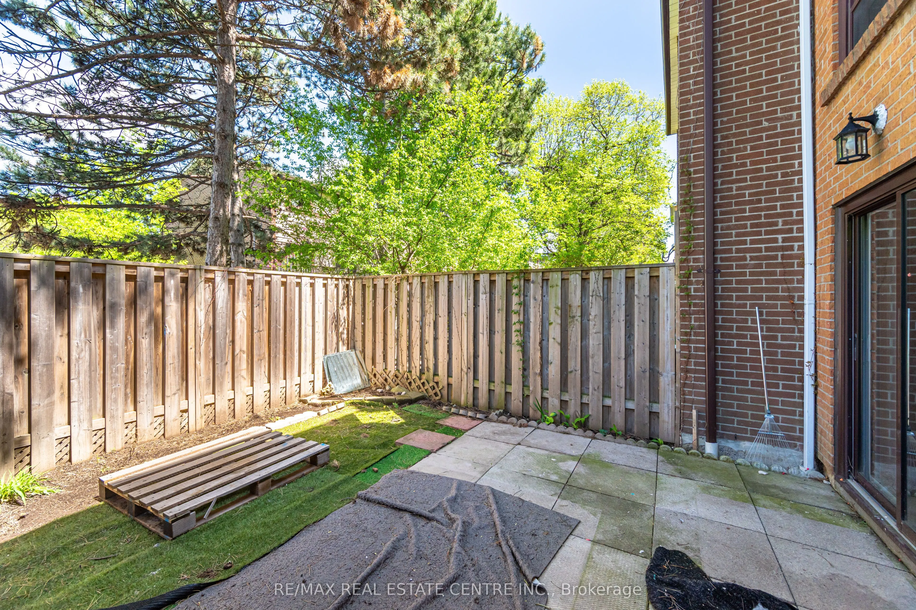 122 Moregate Crescent #47