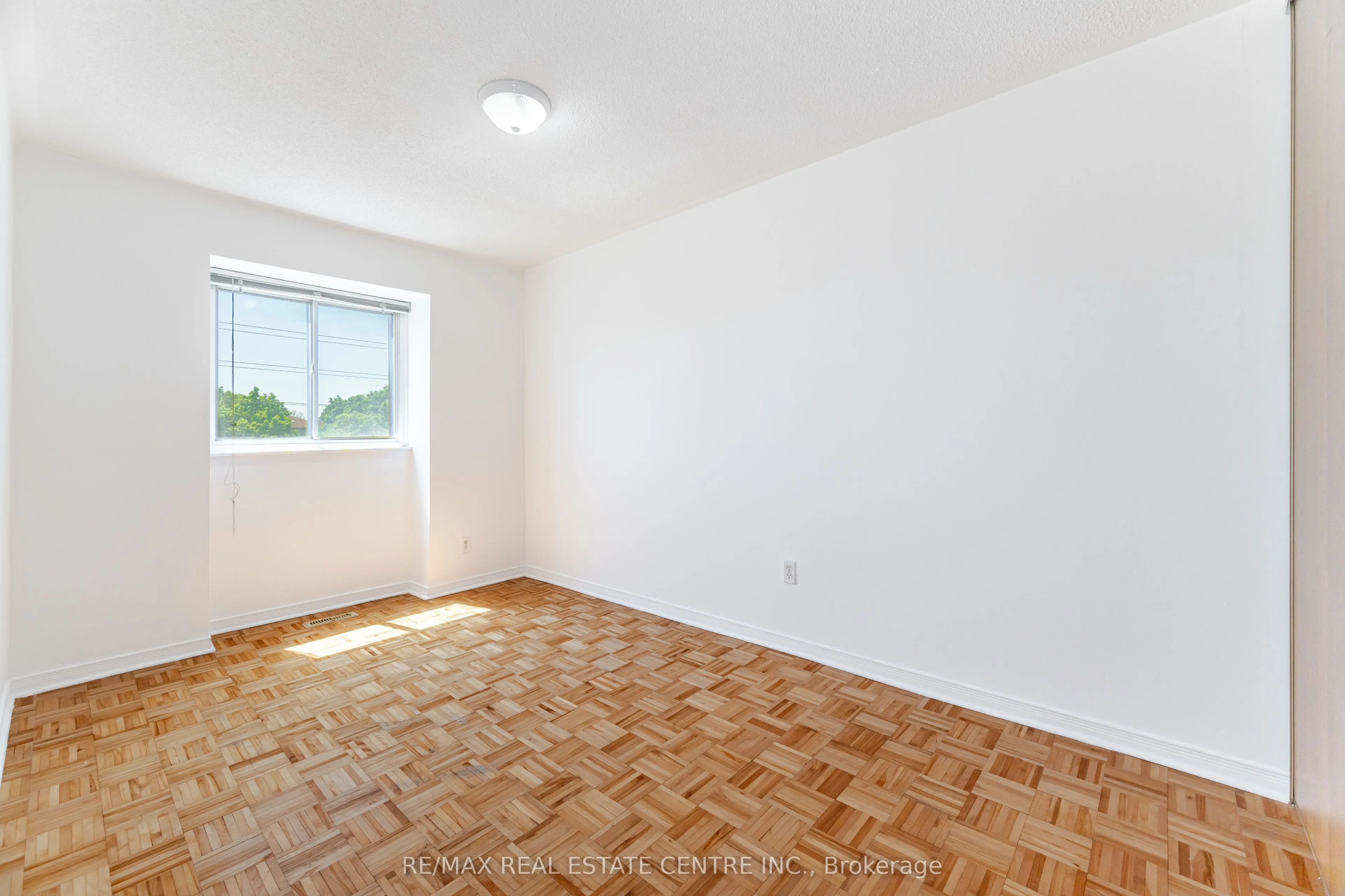 122 Moregate Crescent #47