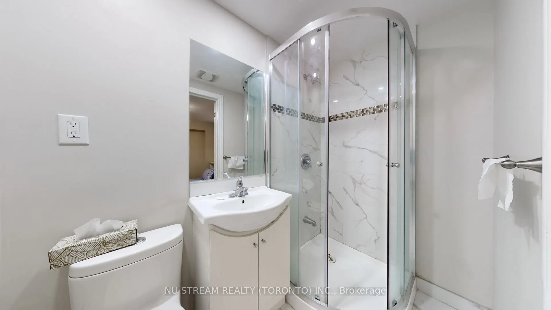 1040 Ossington Avenue, #BASEMENT
