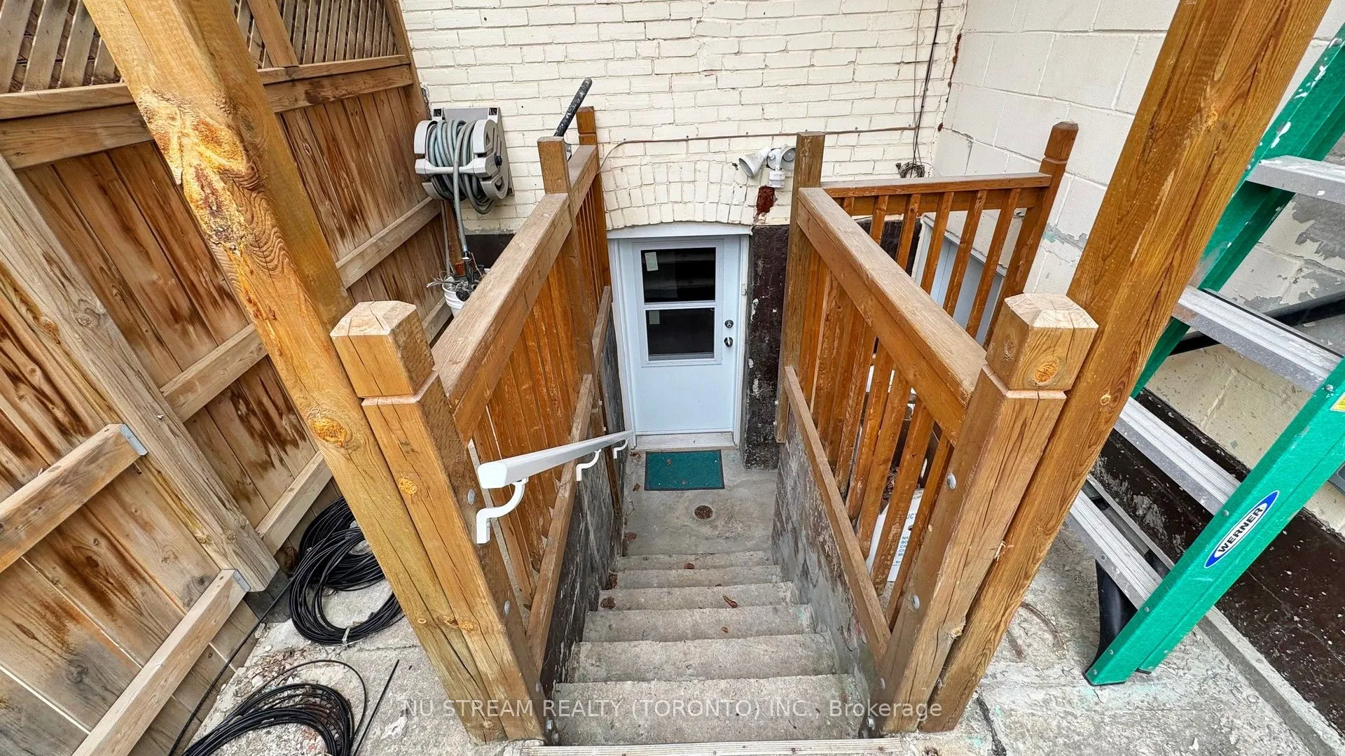 1040 Ossington Avenue, #BASEMENT
