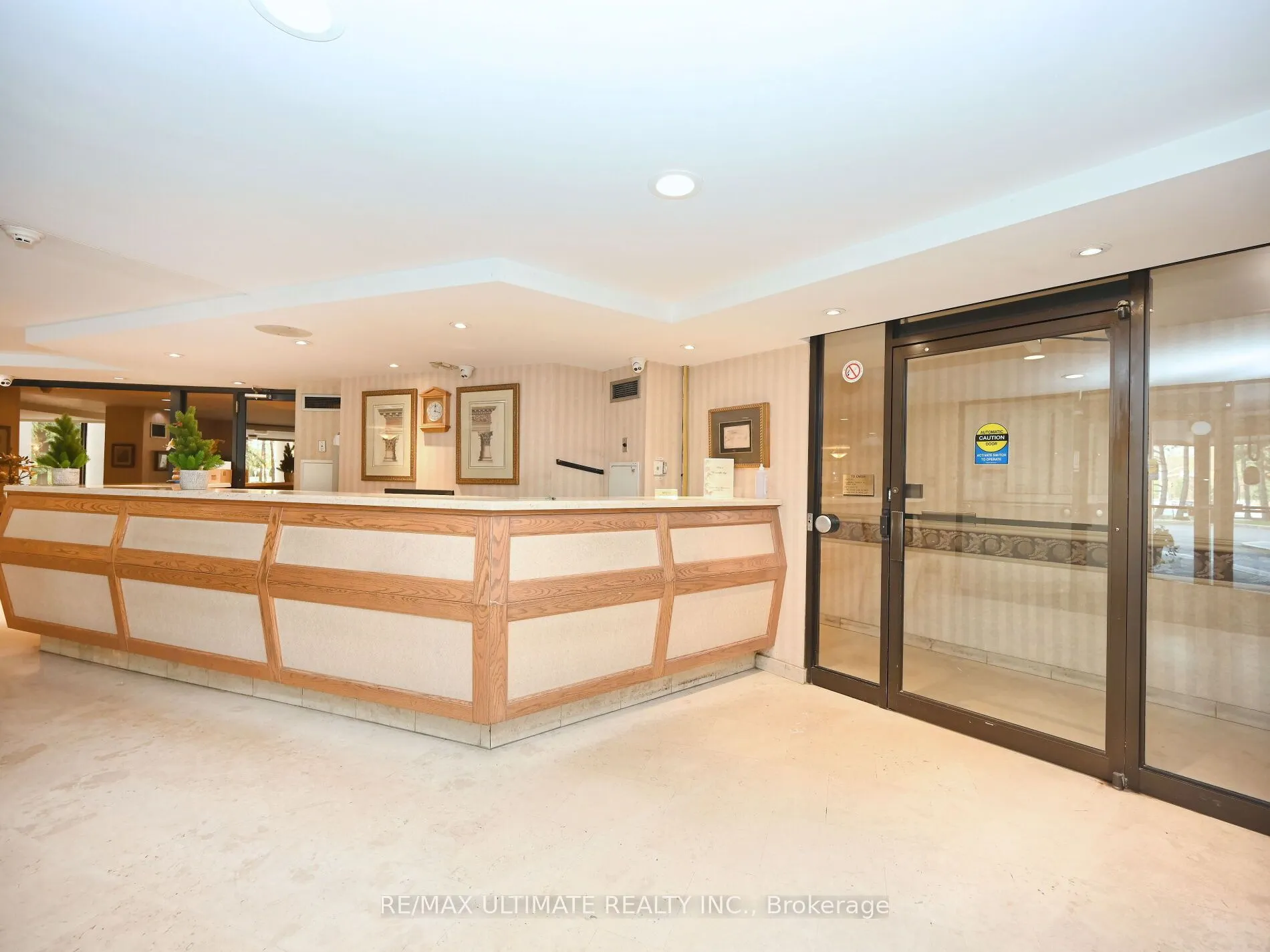 3700 Kaneff Crescent #2101