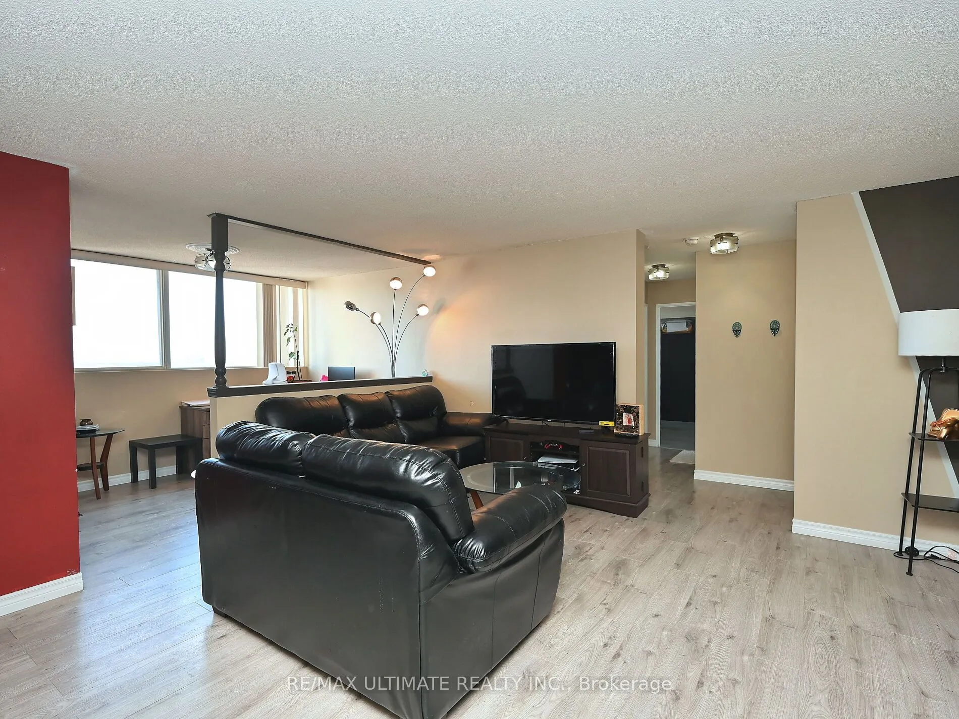 3700 Kaneff Crescent #2101