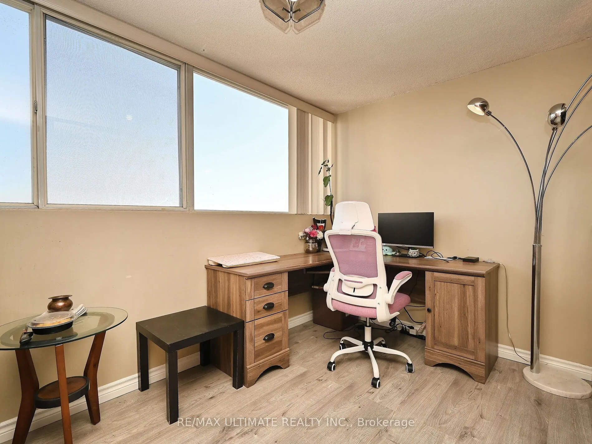 3700 Kaneff Crescent #2101