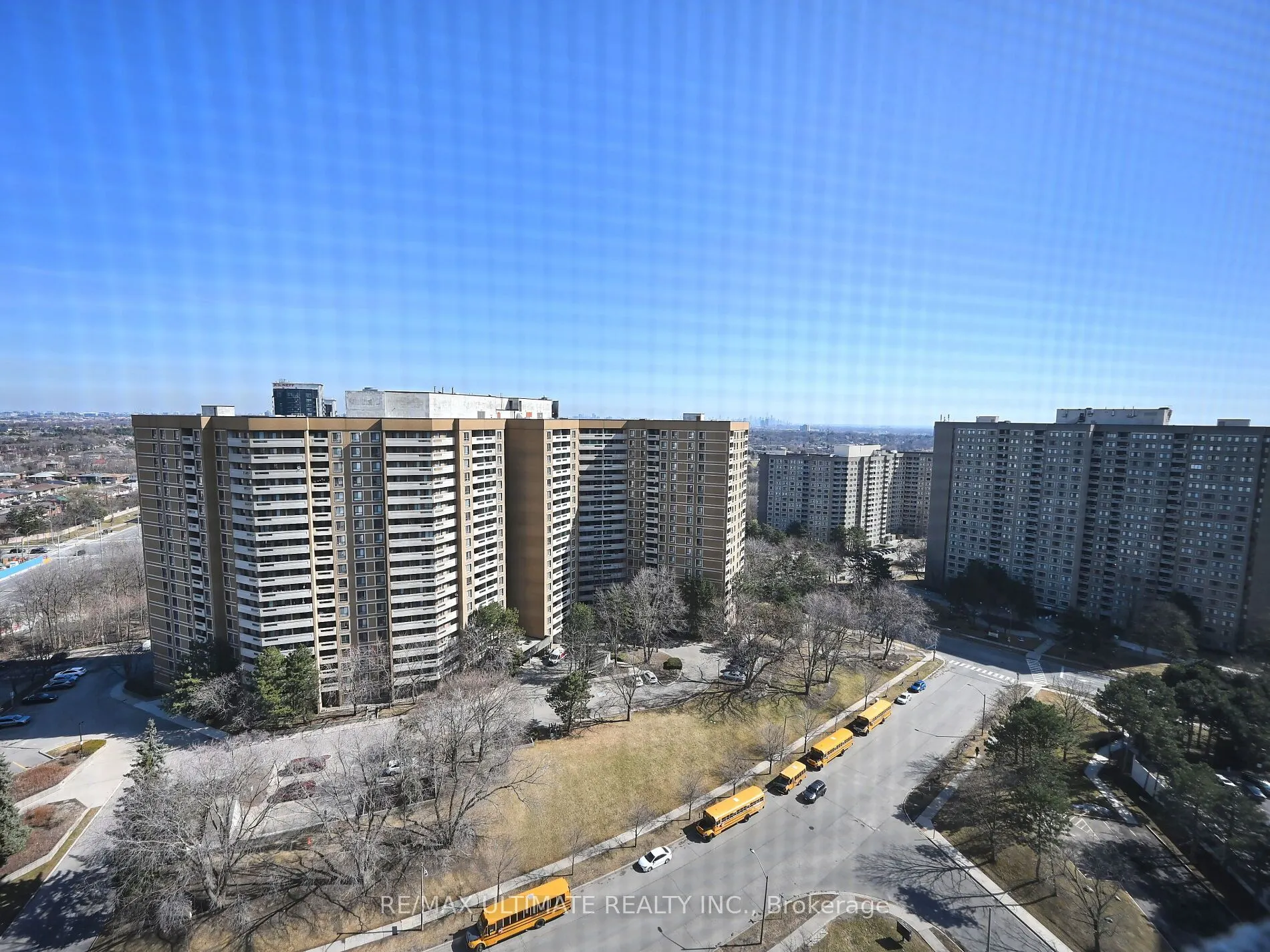 3700 Kaneff Crescent #2101