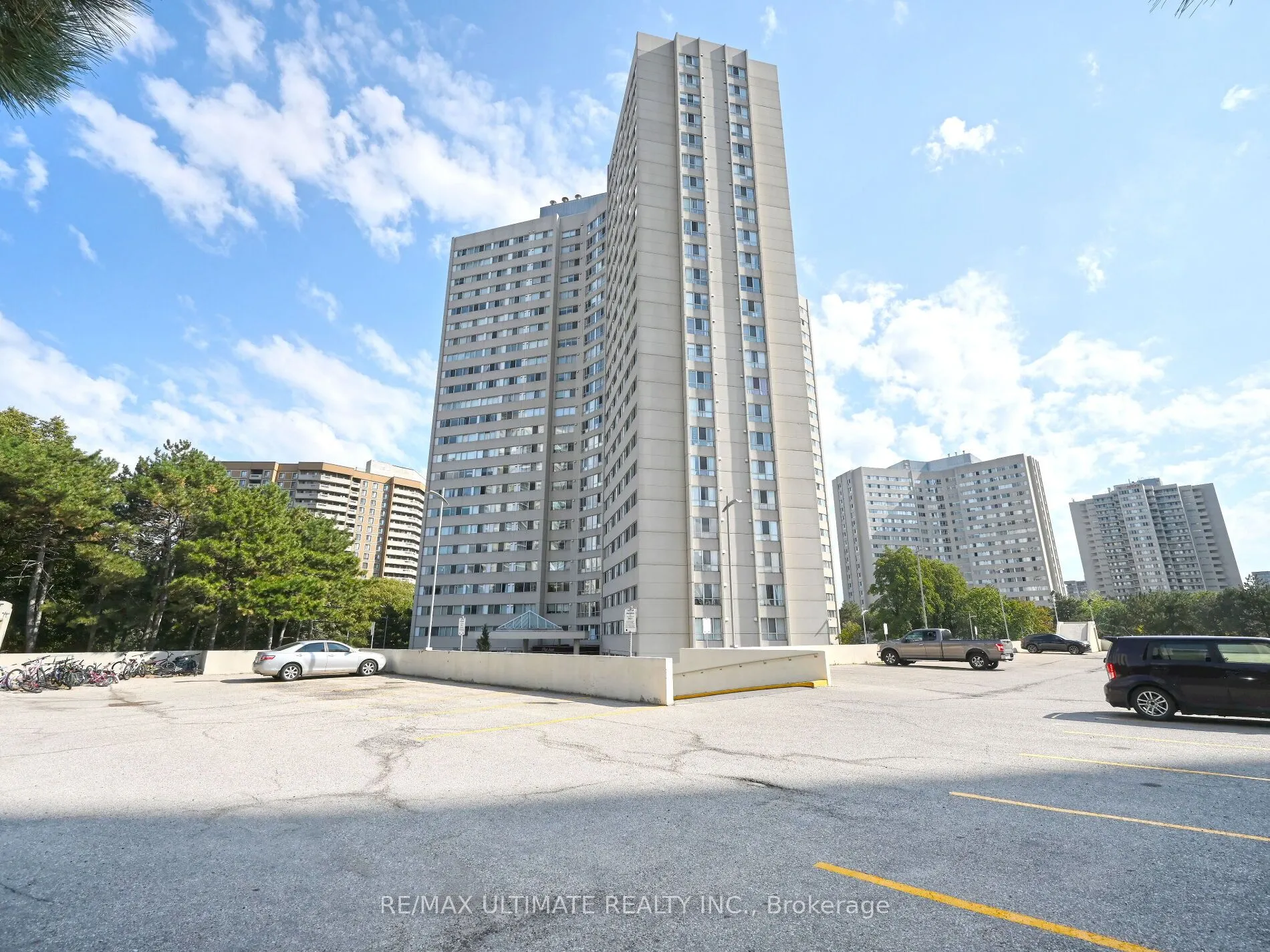 3700 Kaneff Crescent #2101