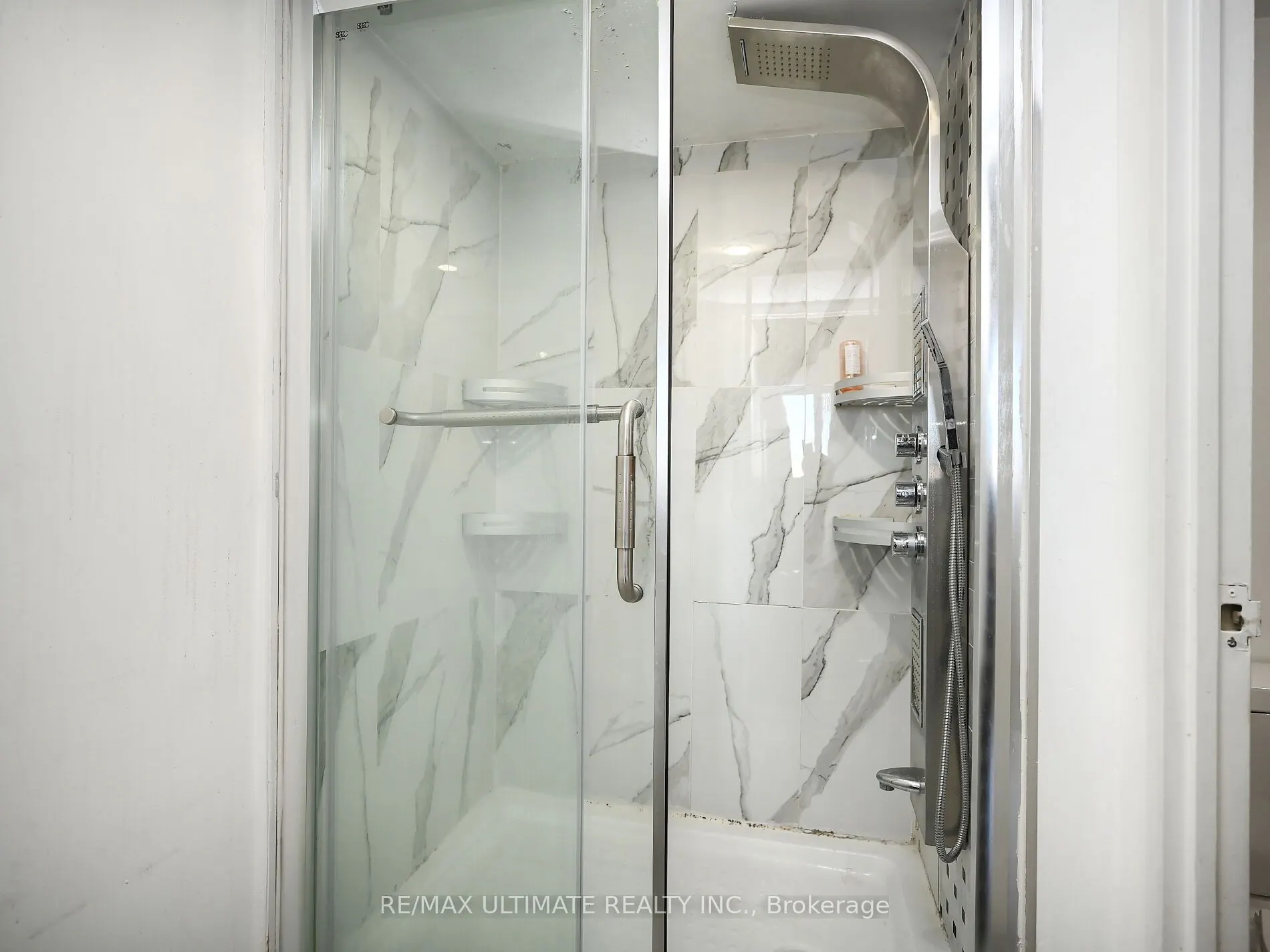 3700 Kaneff Crescent #2101