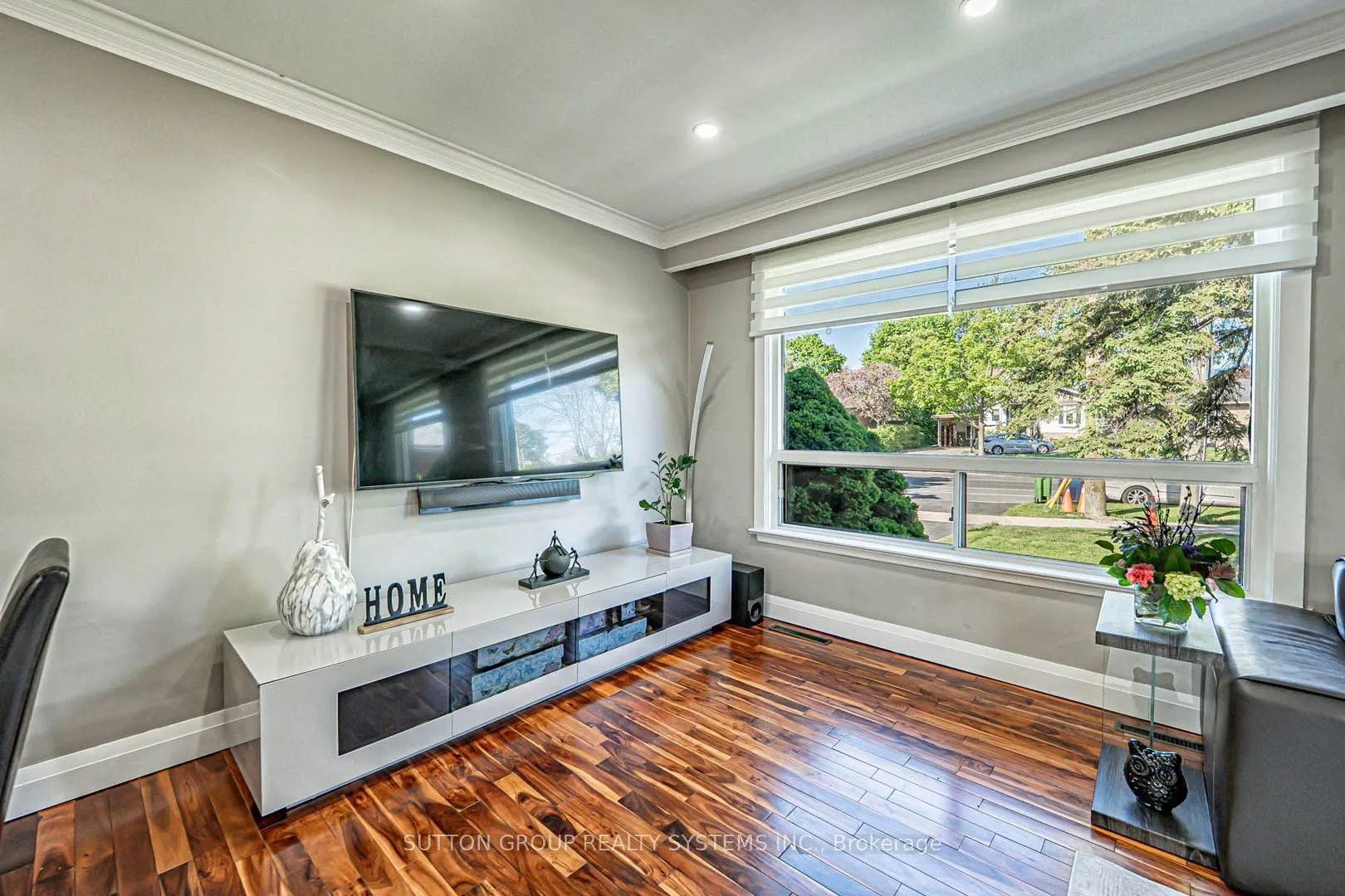 366 Renforth Drive