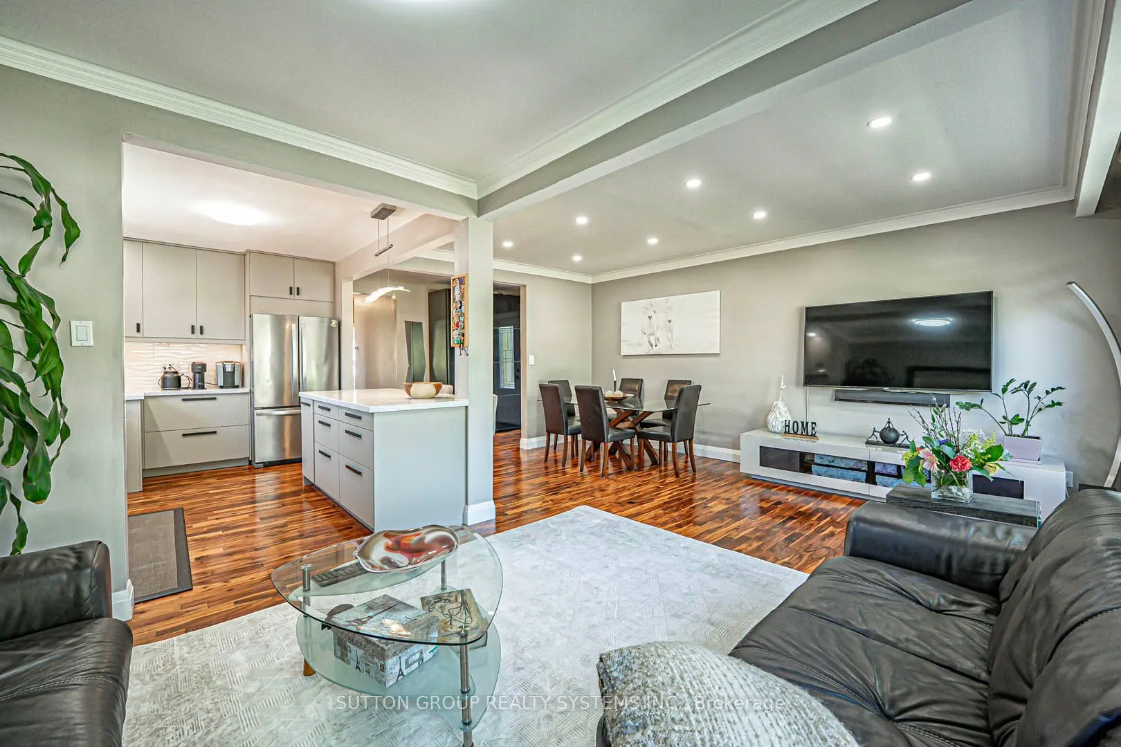 366 Renforth Drive