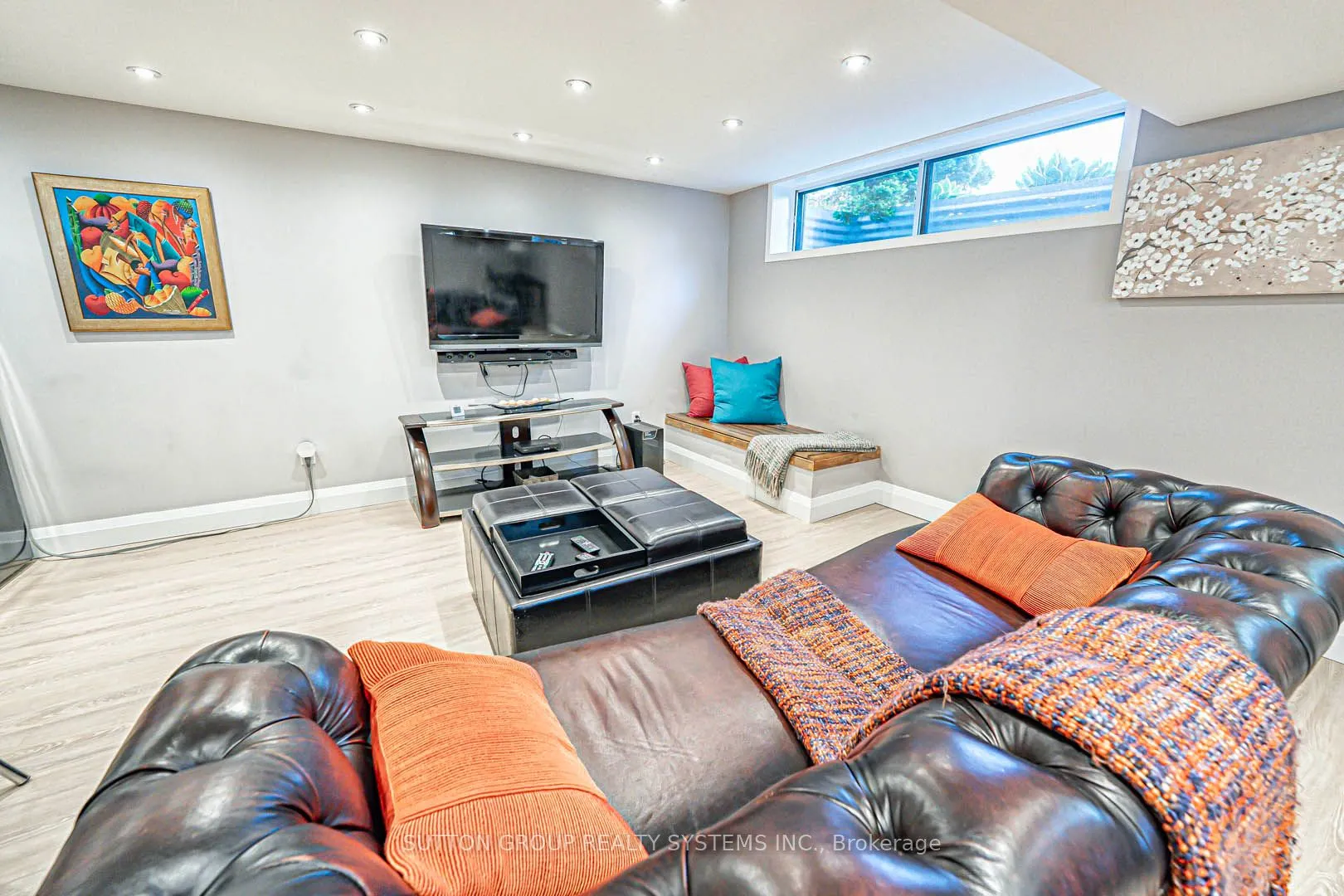 366 Renforth Drive