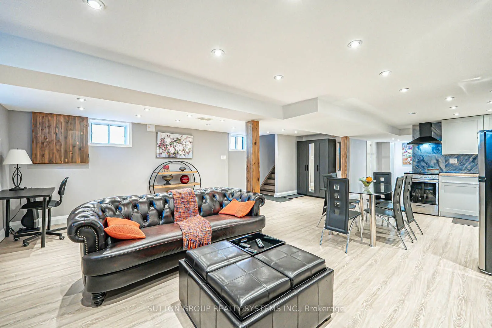 366 Renforth Drive