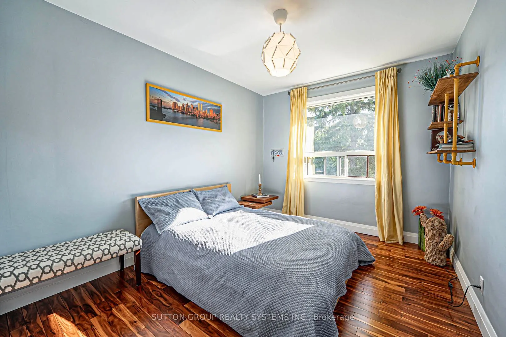 366 Renforth Drive