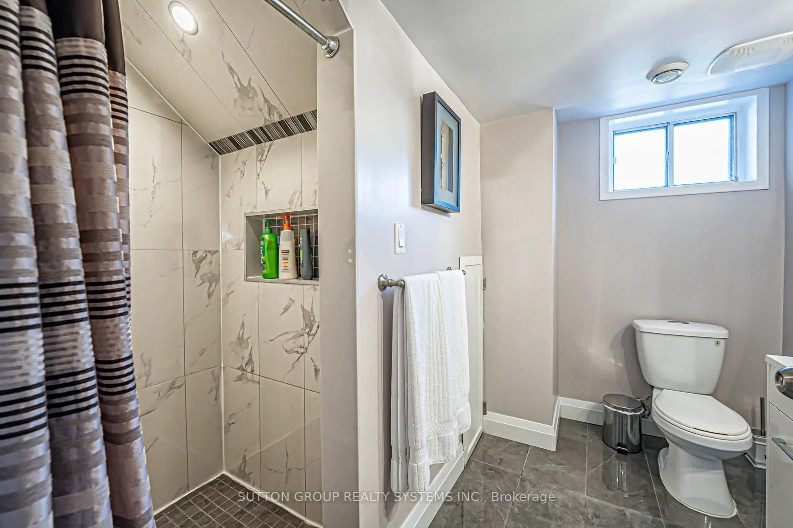 366 Renforth Drive