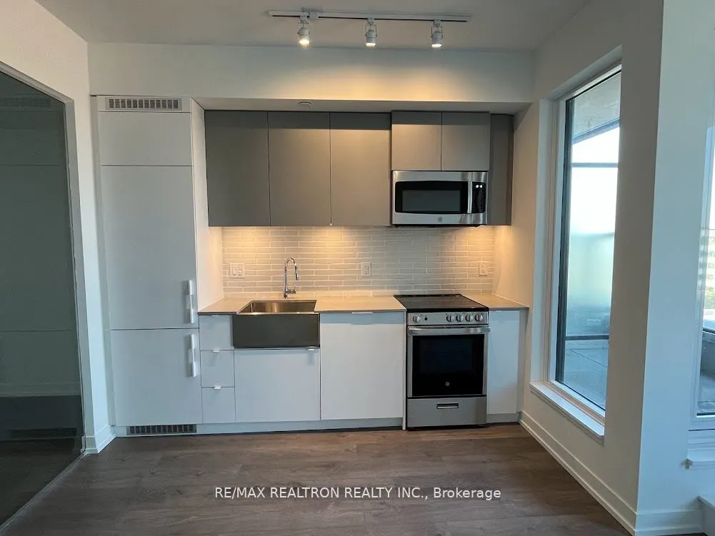270 Dufferin Street, #619