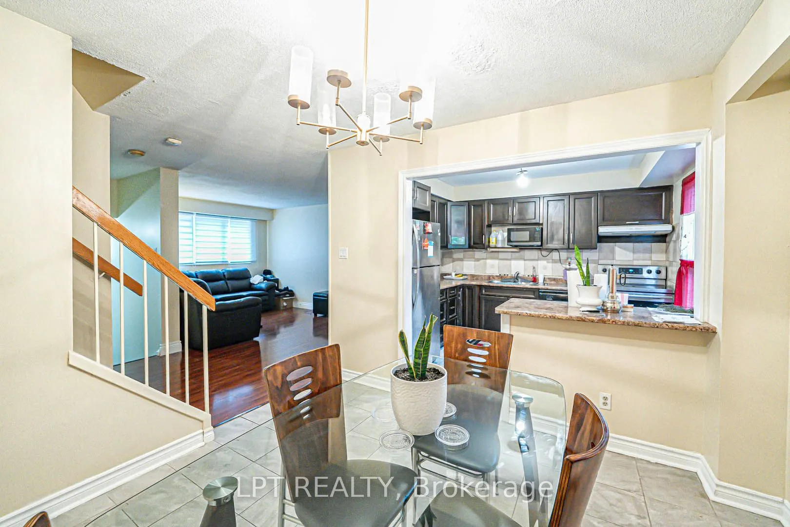 10 Fanshawe Drive