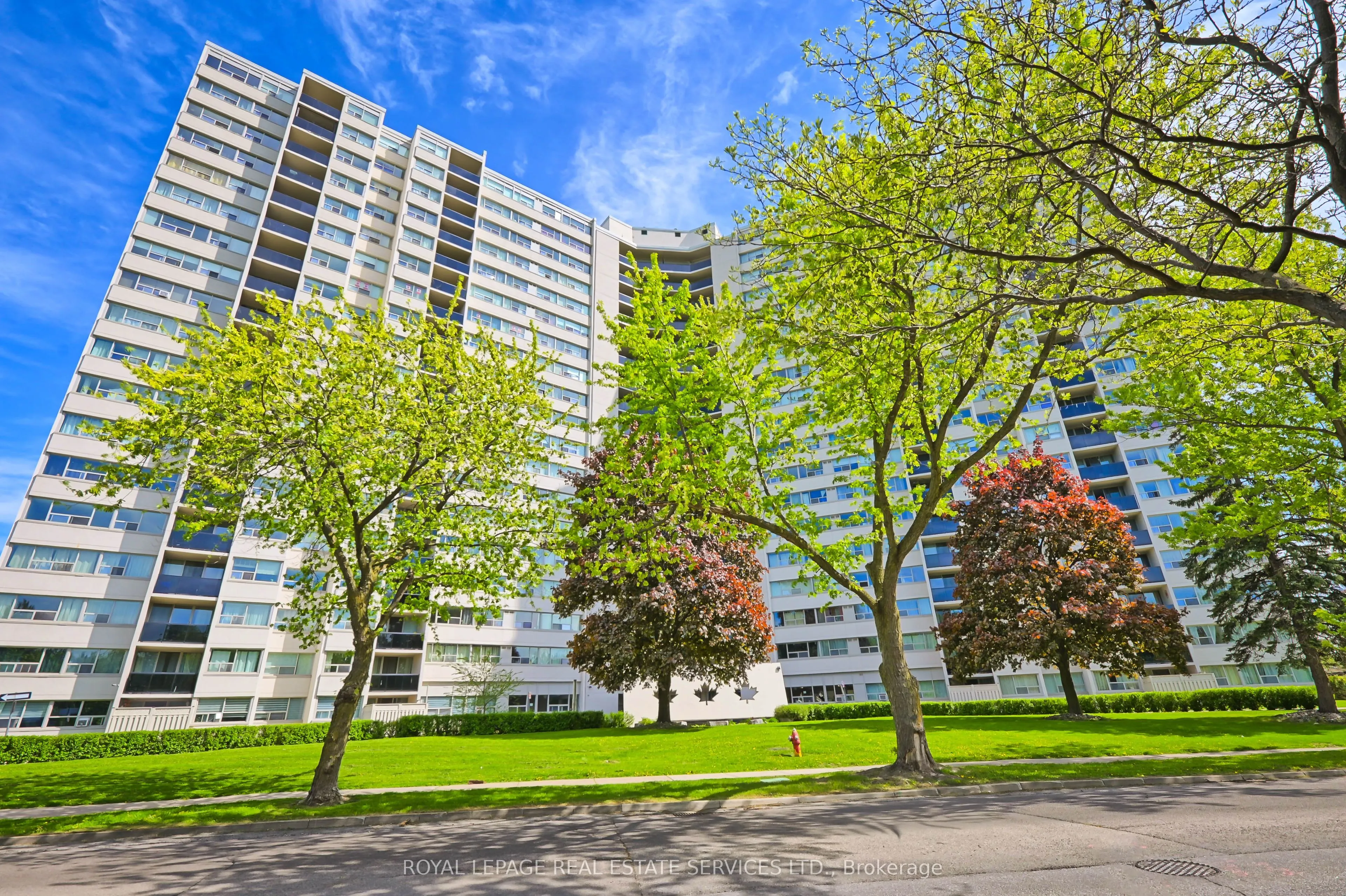 530 Lolita Gardens, #501