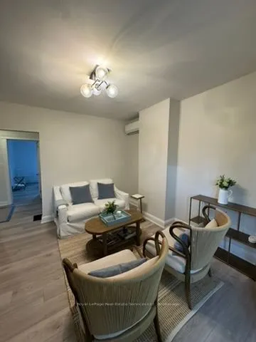 225 Trafalgar Road, #2