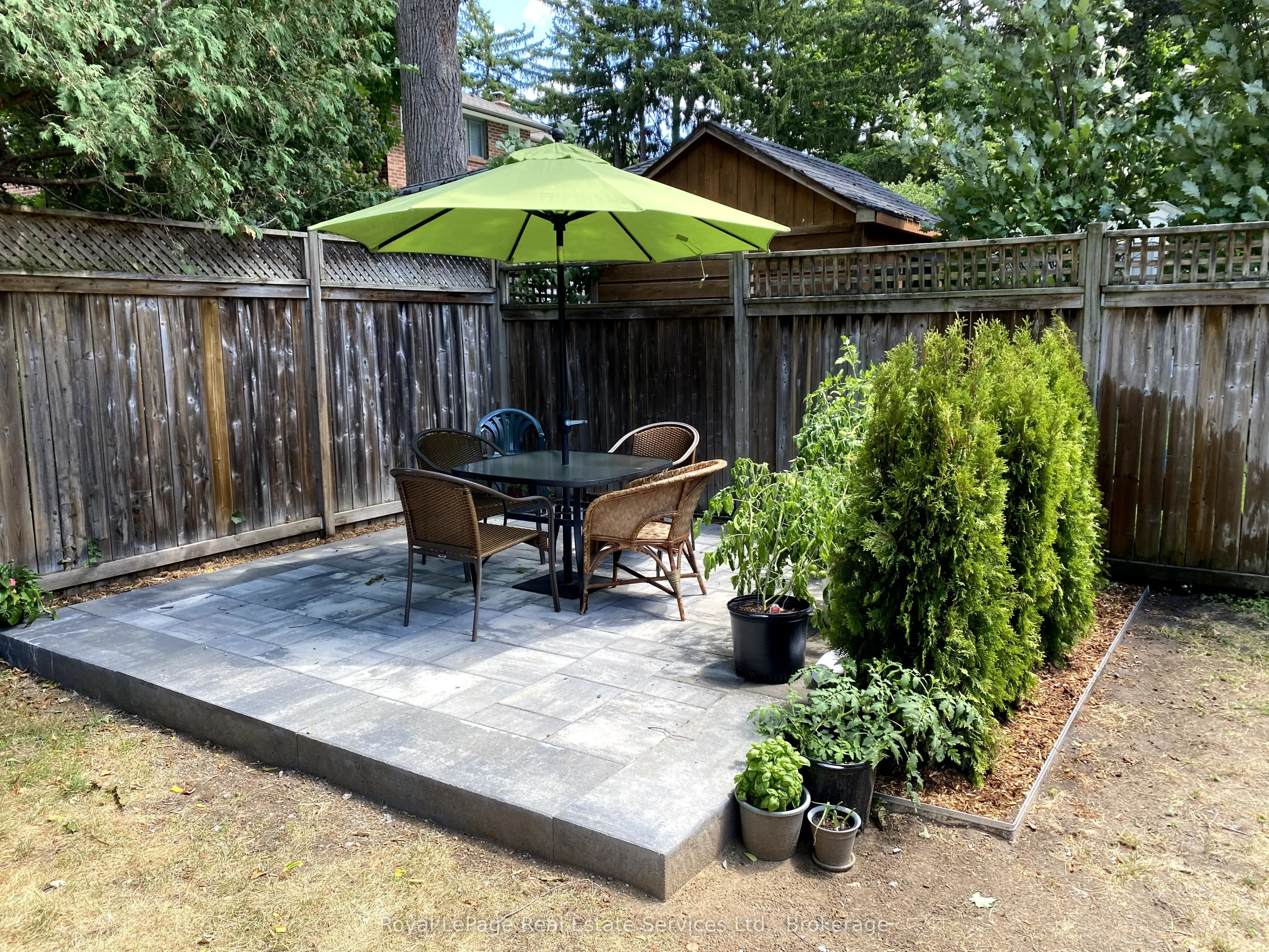 225 Trafalgar Road, #2