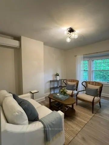 225 Trafalgar Road, #2