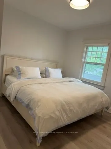 225 Trafalgar Road, #2
