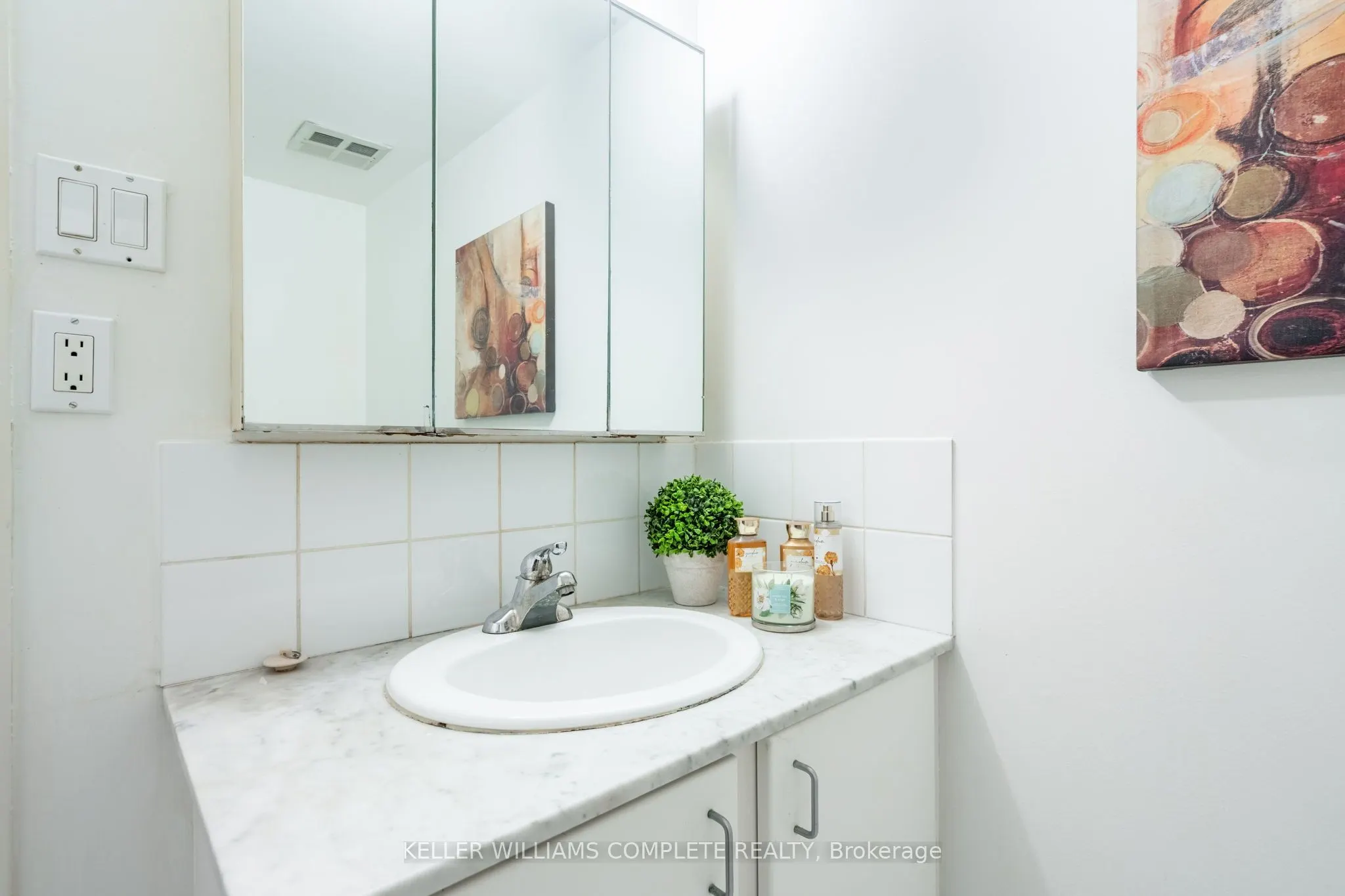 3650 Kaneff Crescent, #2302