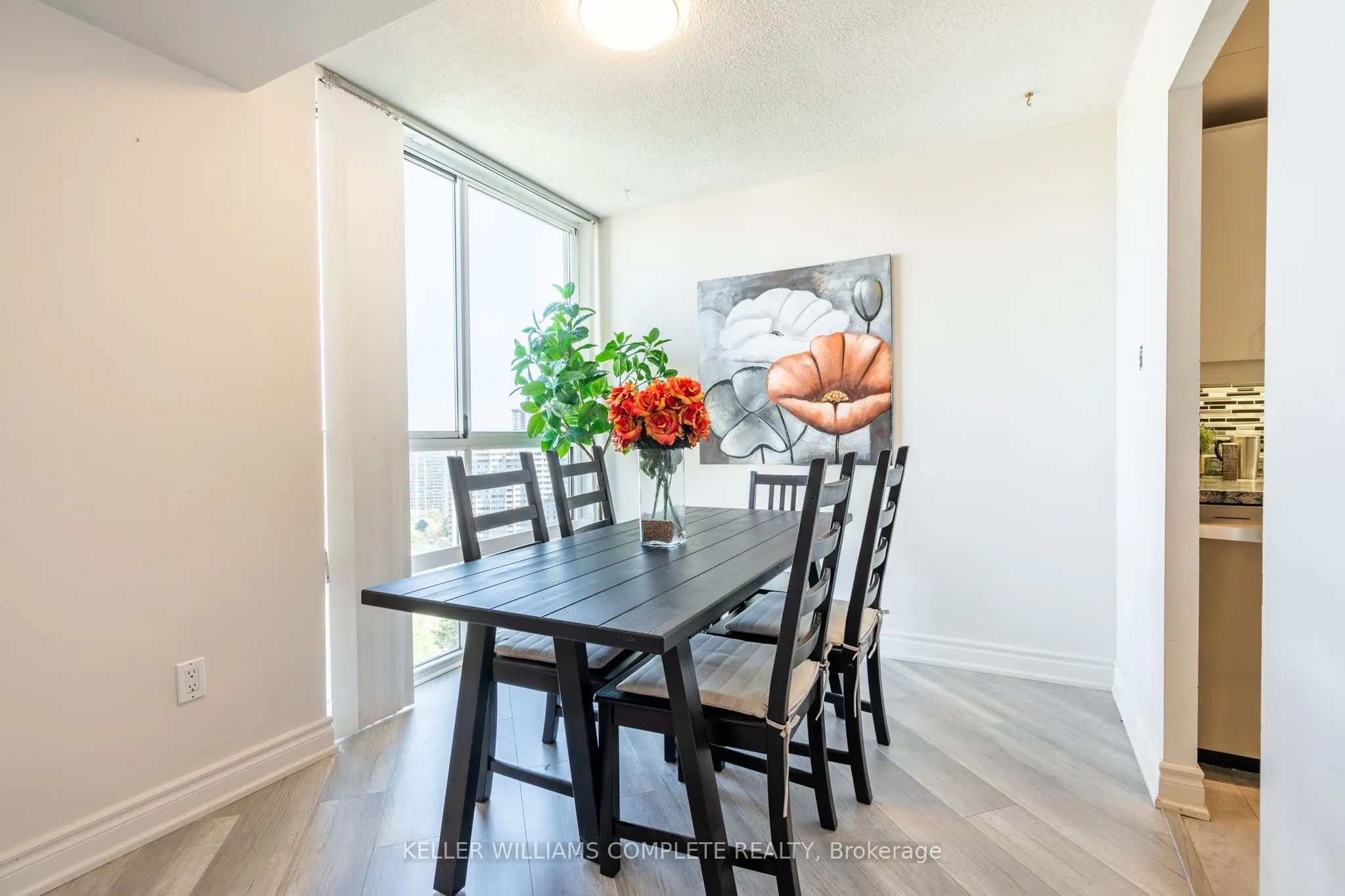 3650 Kaneff Crescent, #2302