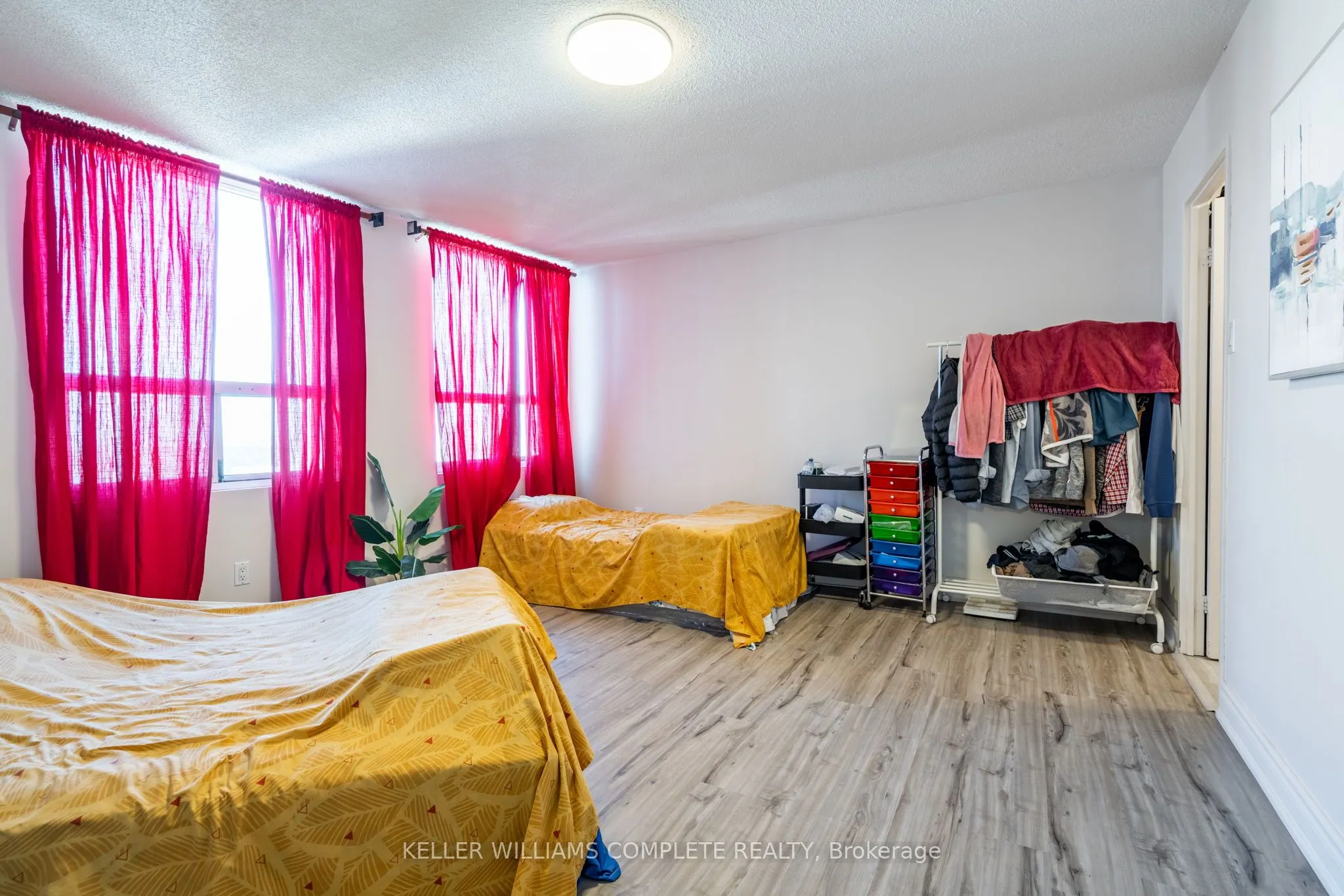 3650 Kaneff Crescent, #2302