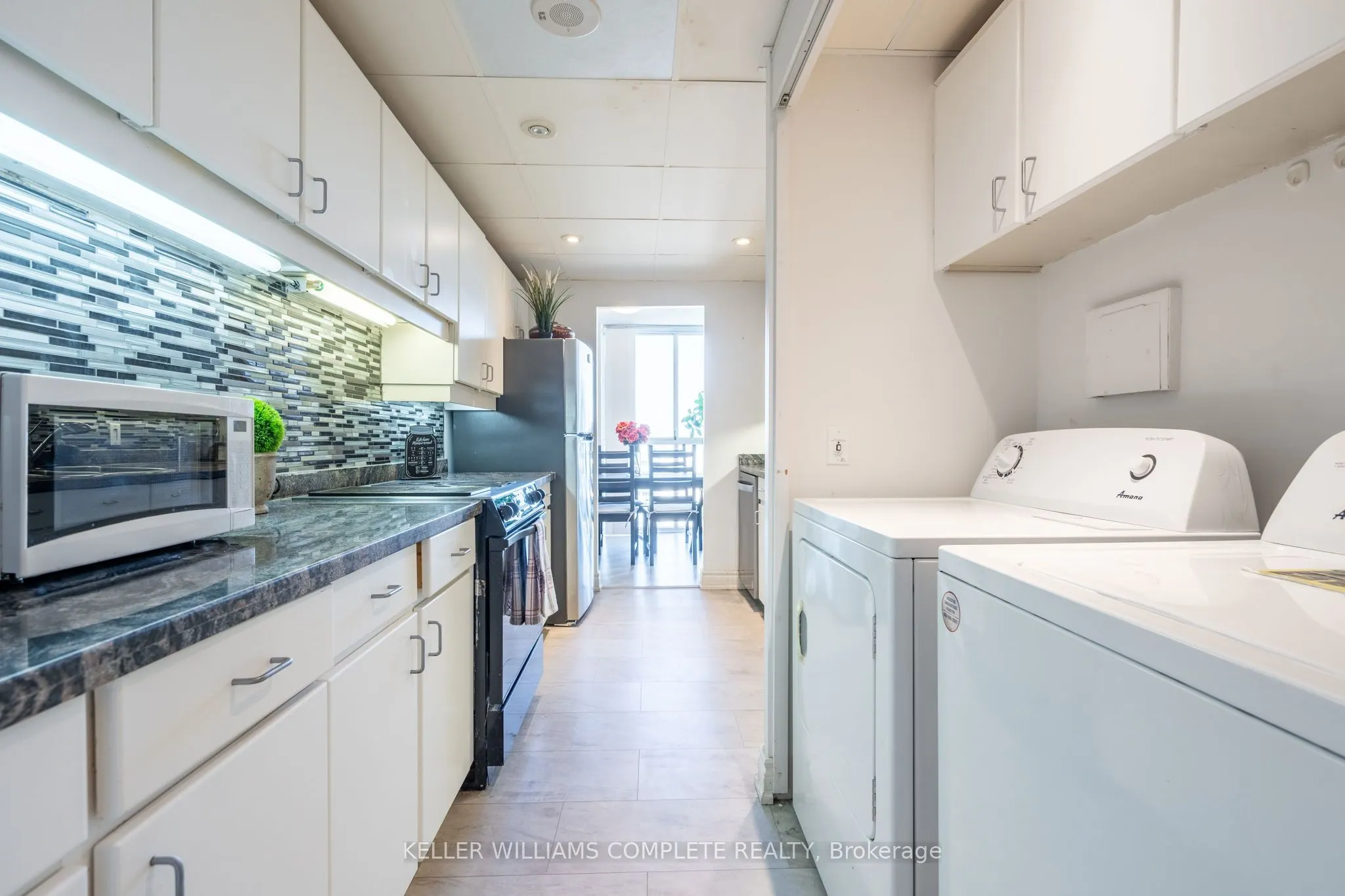 3650 Kaneff Crescent, #2302