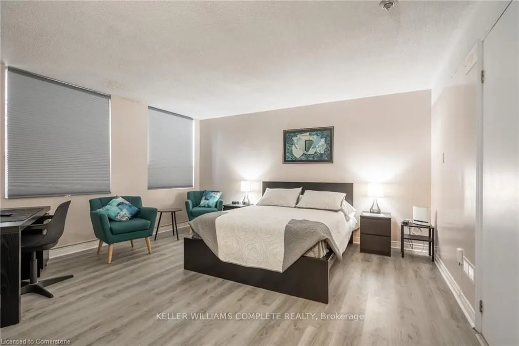 3650 Kaneff Crescent, #2302