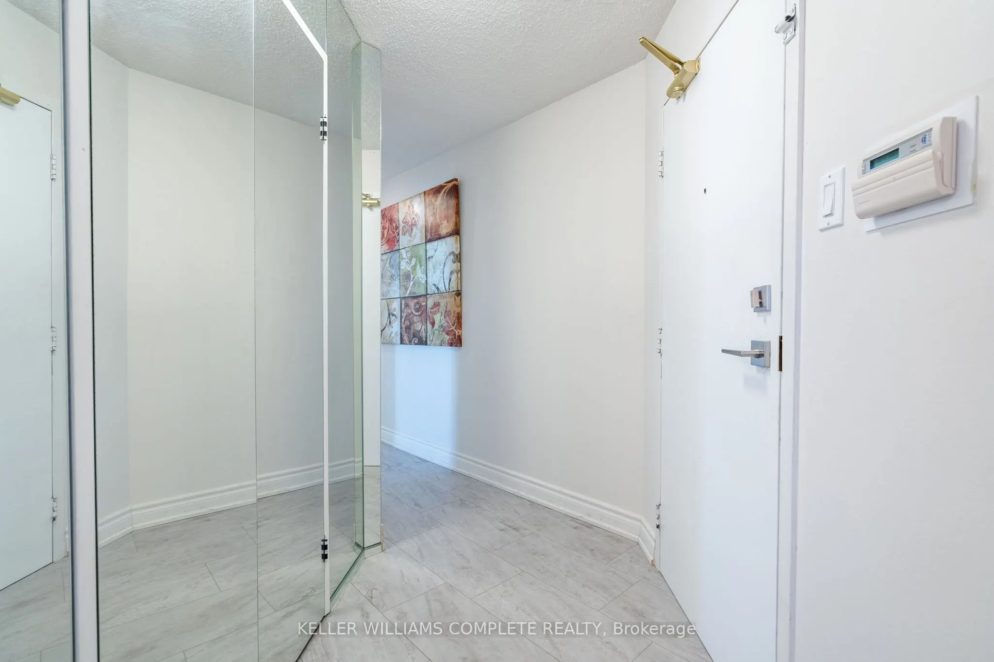 3650 Kaneff Crescent, #2302