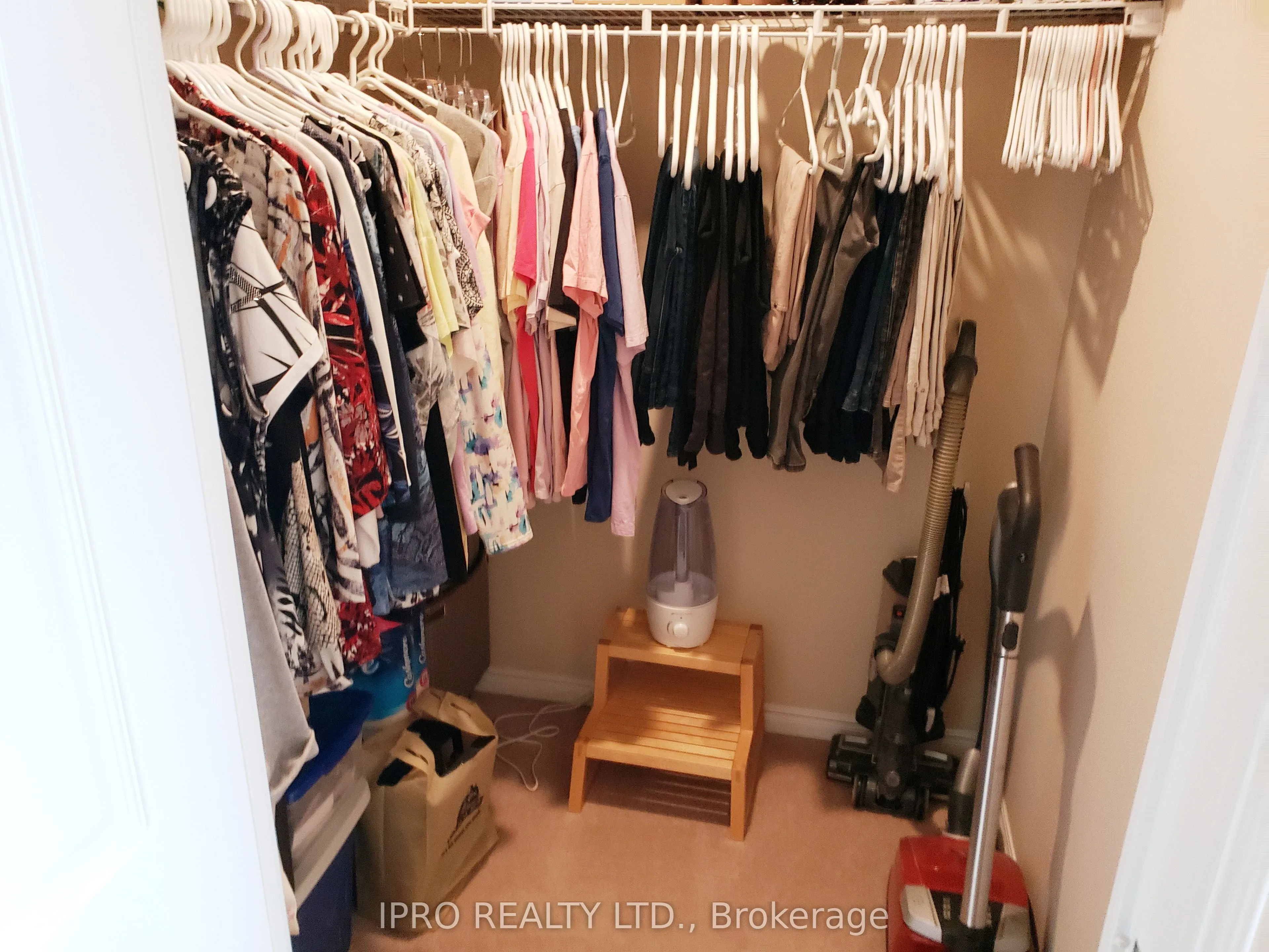 1360 Rathburn Road E, #808