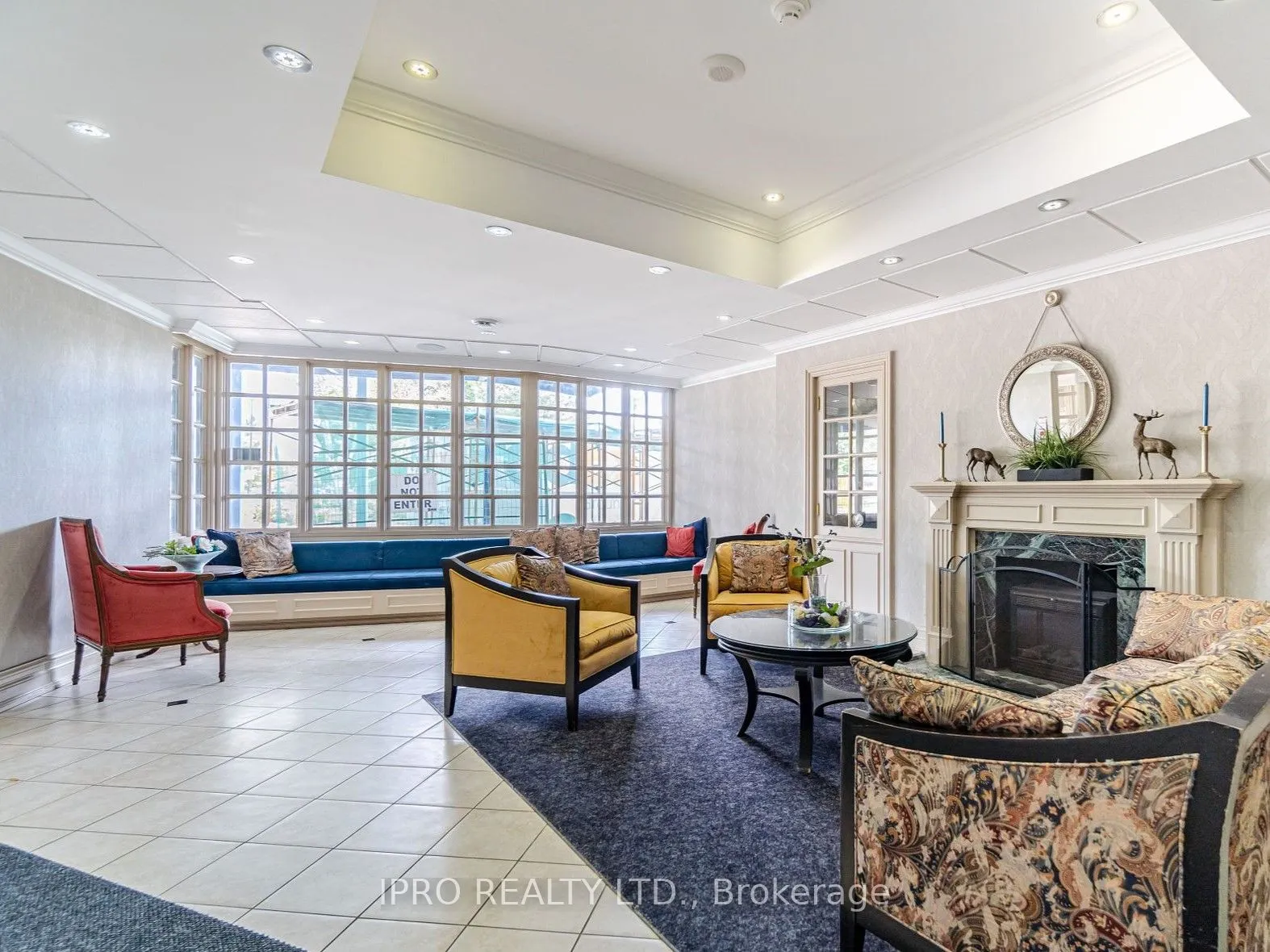 1360 Rathburn Road E, #808