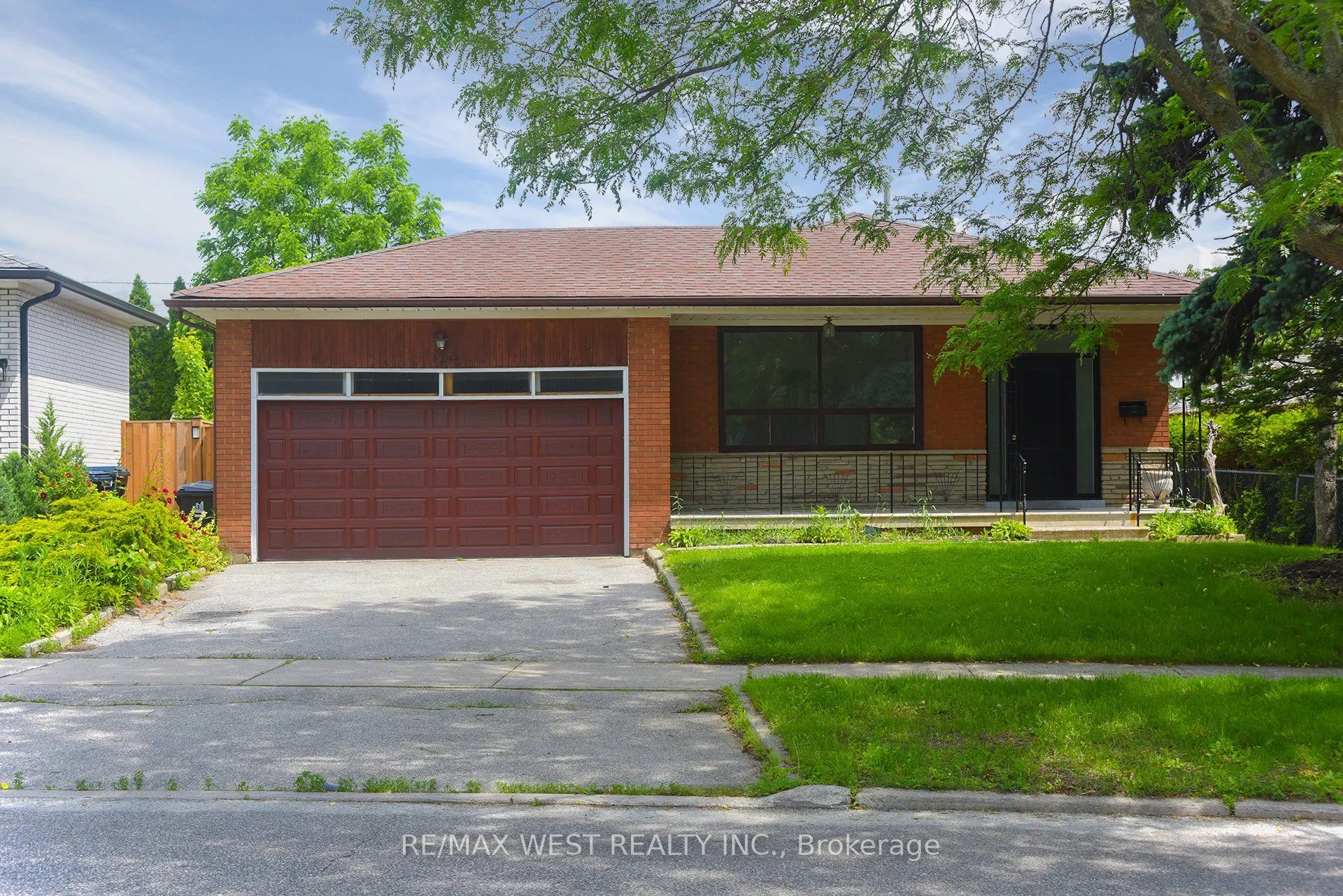 124 Allanhurst Drive, #Basement