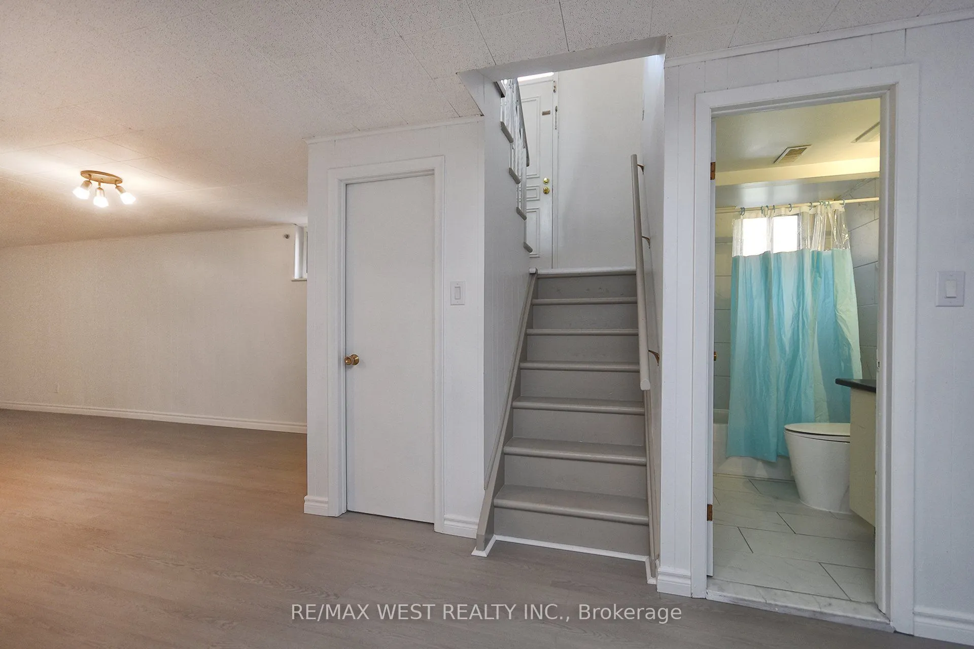 124 Allanhurst Drive, #Basement