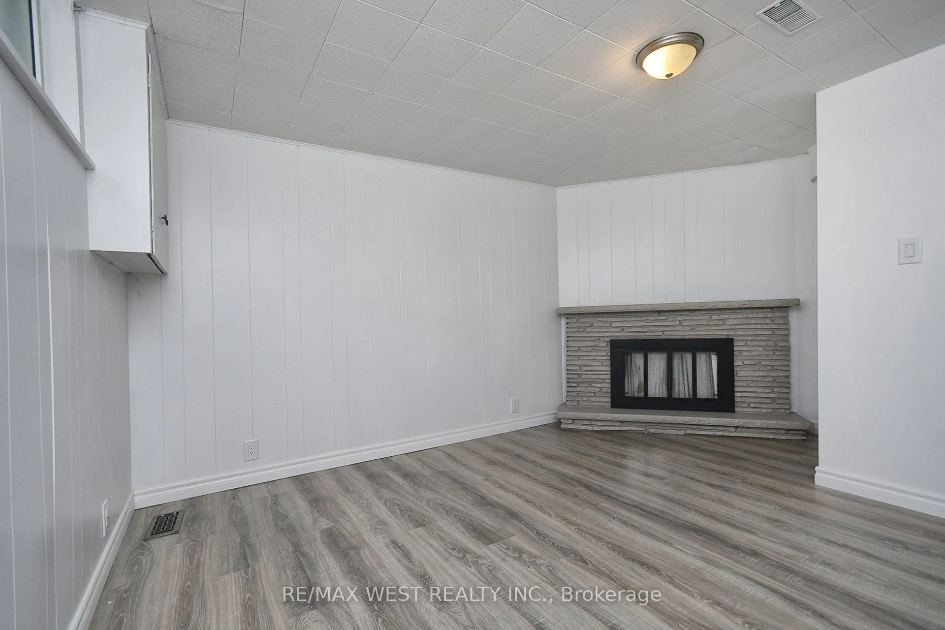 124 Allanhurst Drive, #Basement