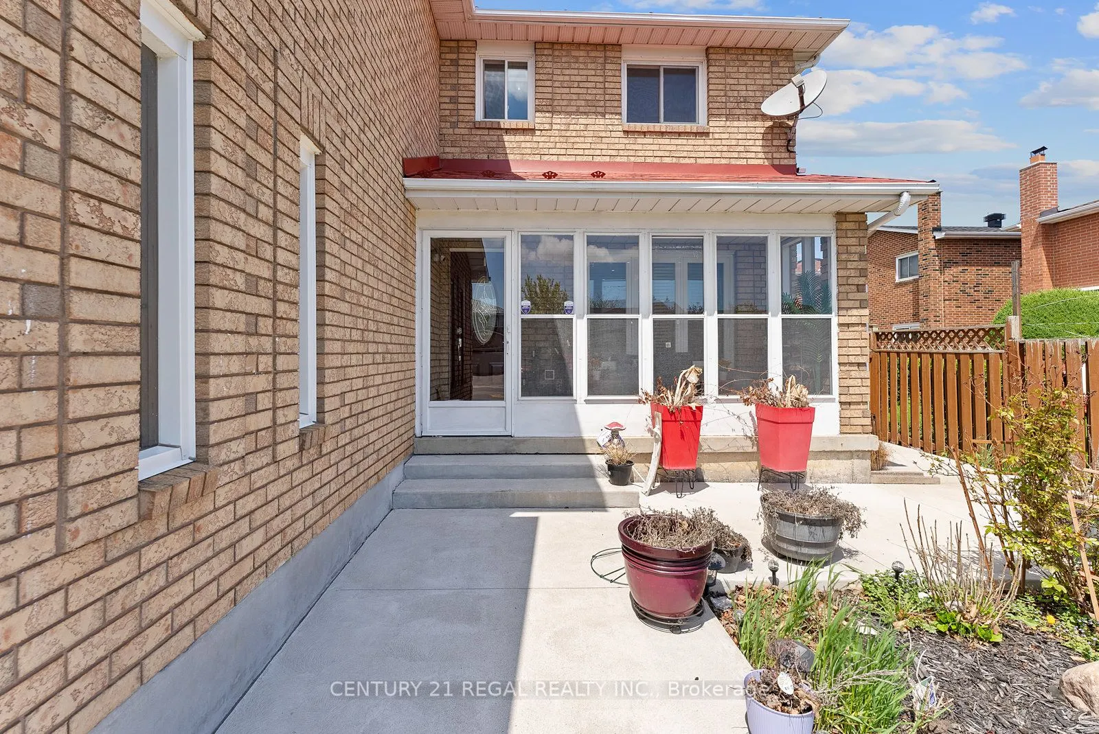 97 Hinchley Wood Grove