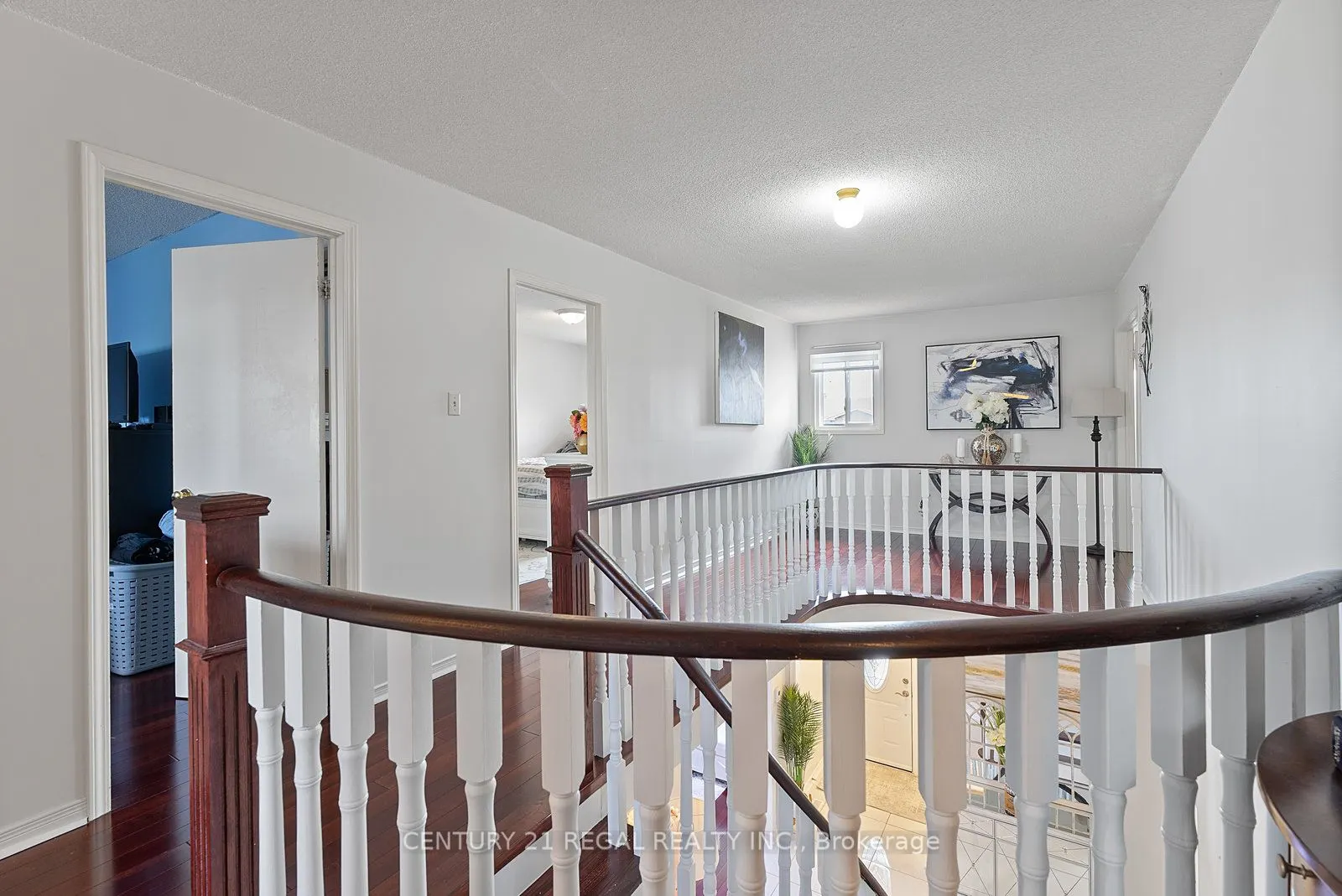 97 Hinchley Wood Grove